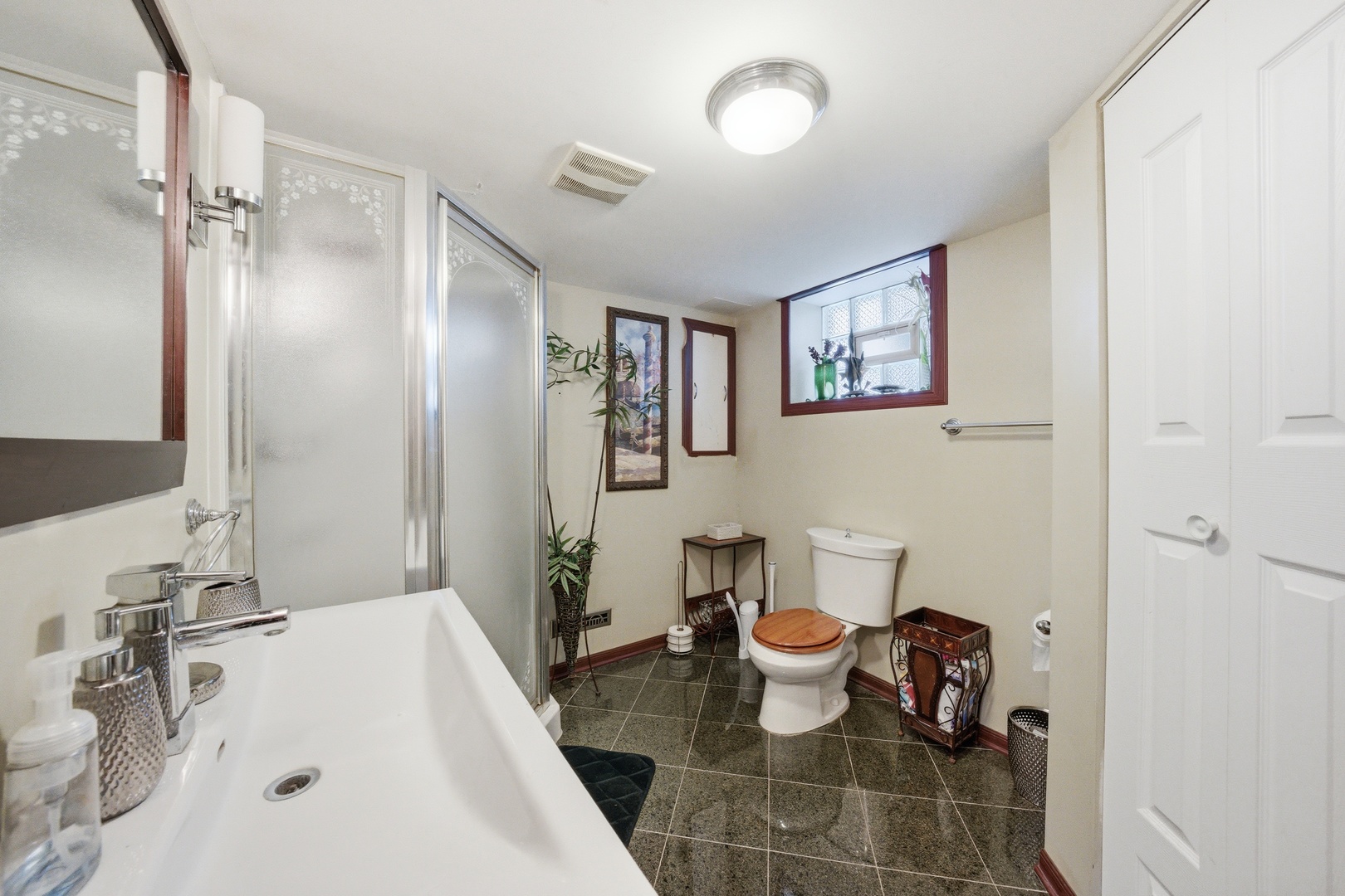 property viewer photo 5