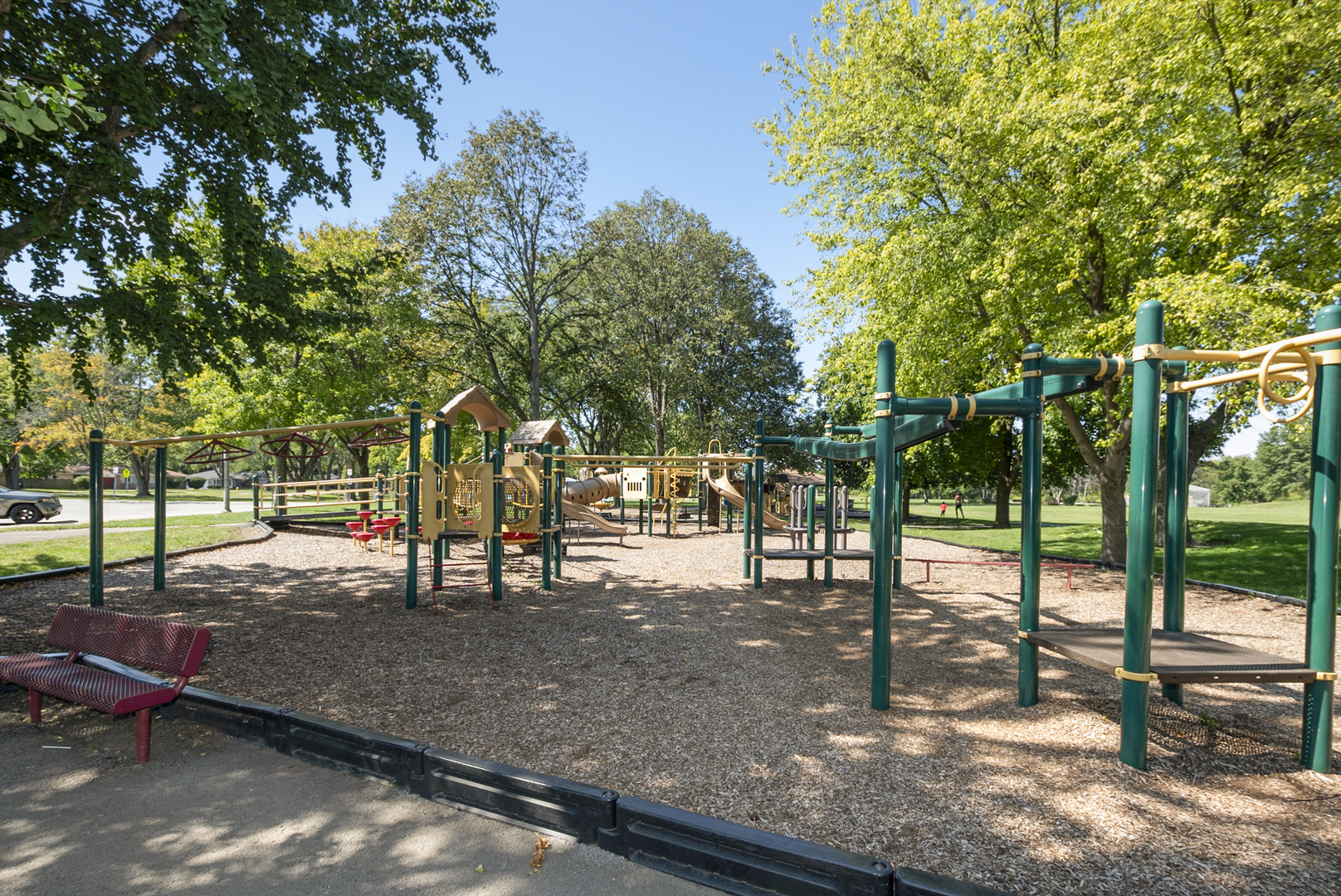 main property photo 25