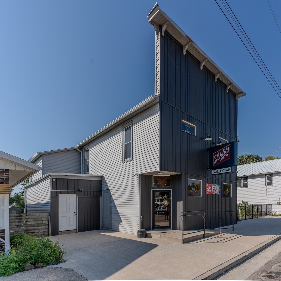 main property photo 9