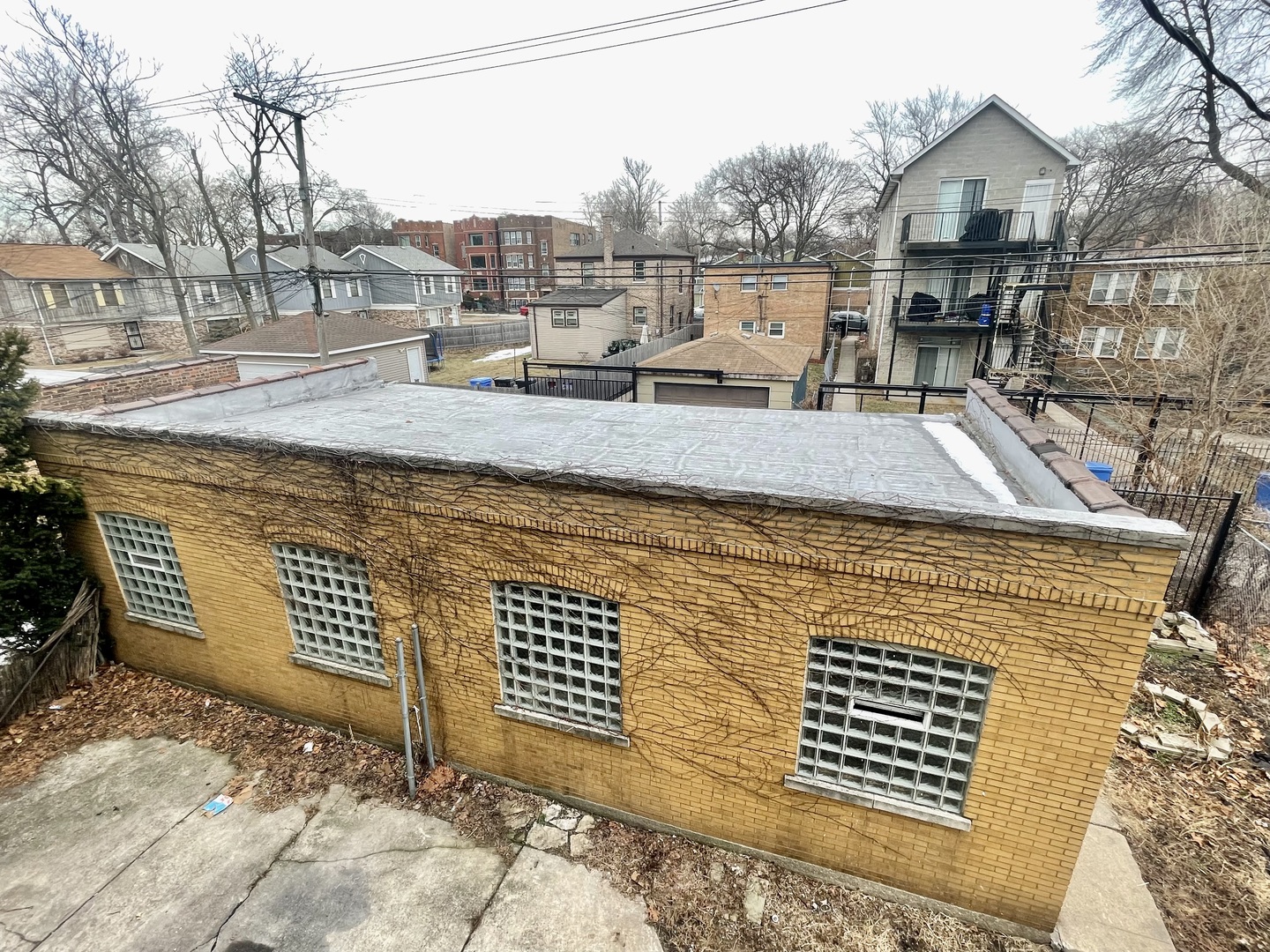 main property photo 11
