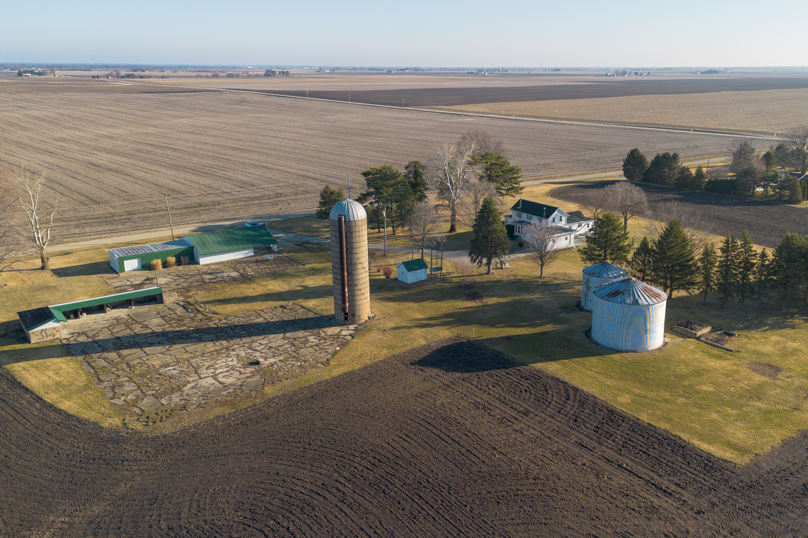 main property photo 3