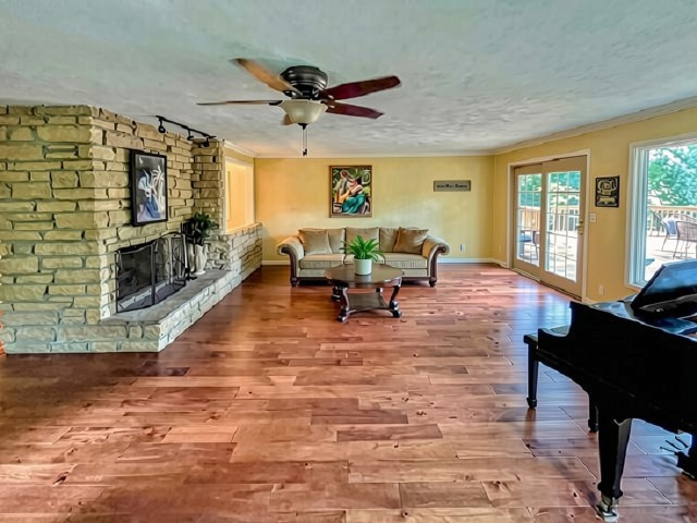 main property photo 8