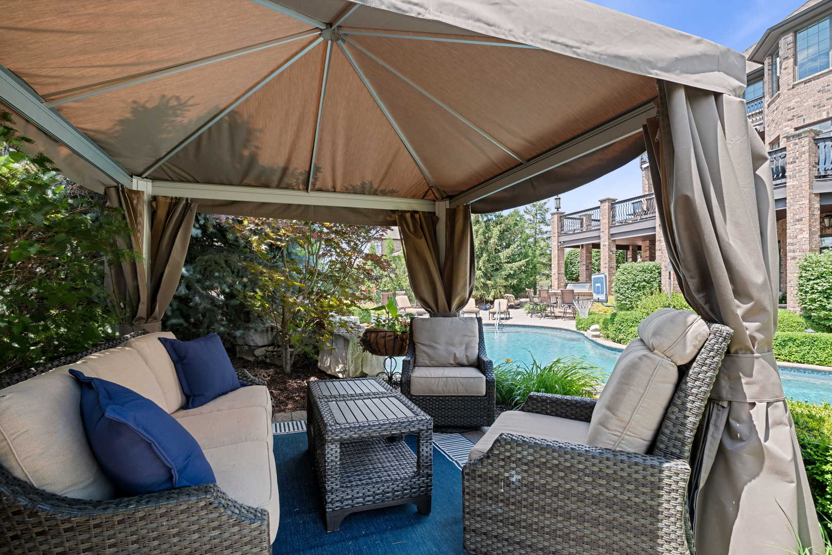 main property photo 68