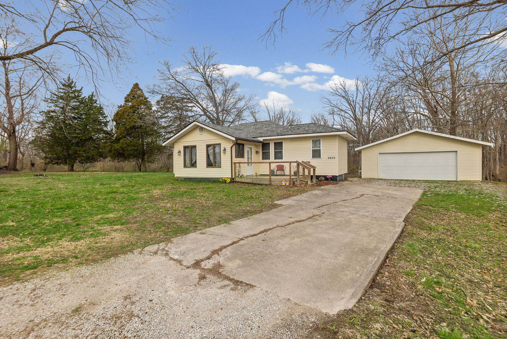 main property photo 2