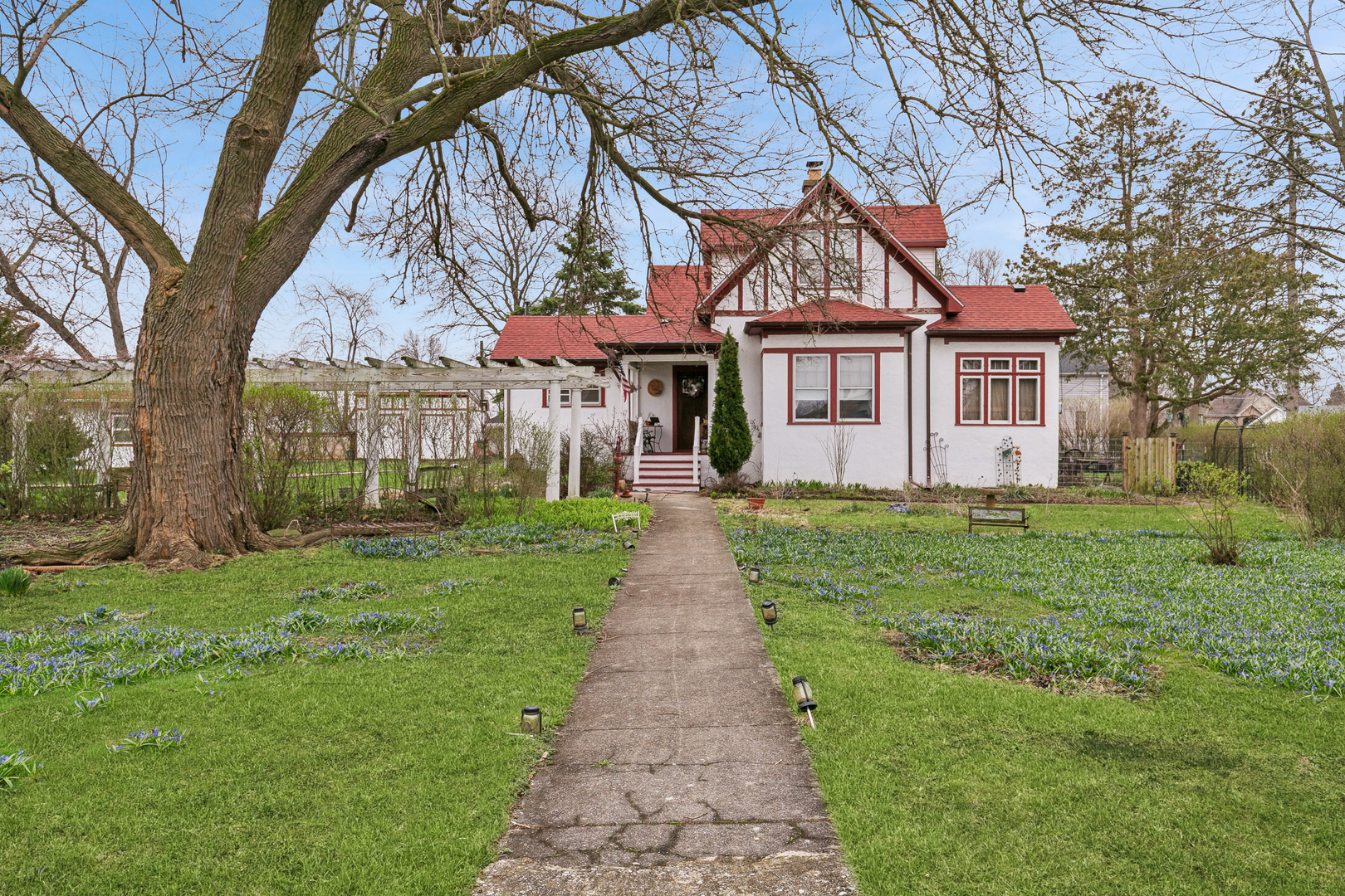 main property photo 30