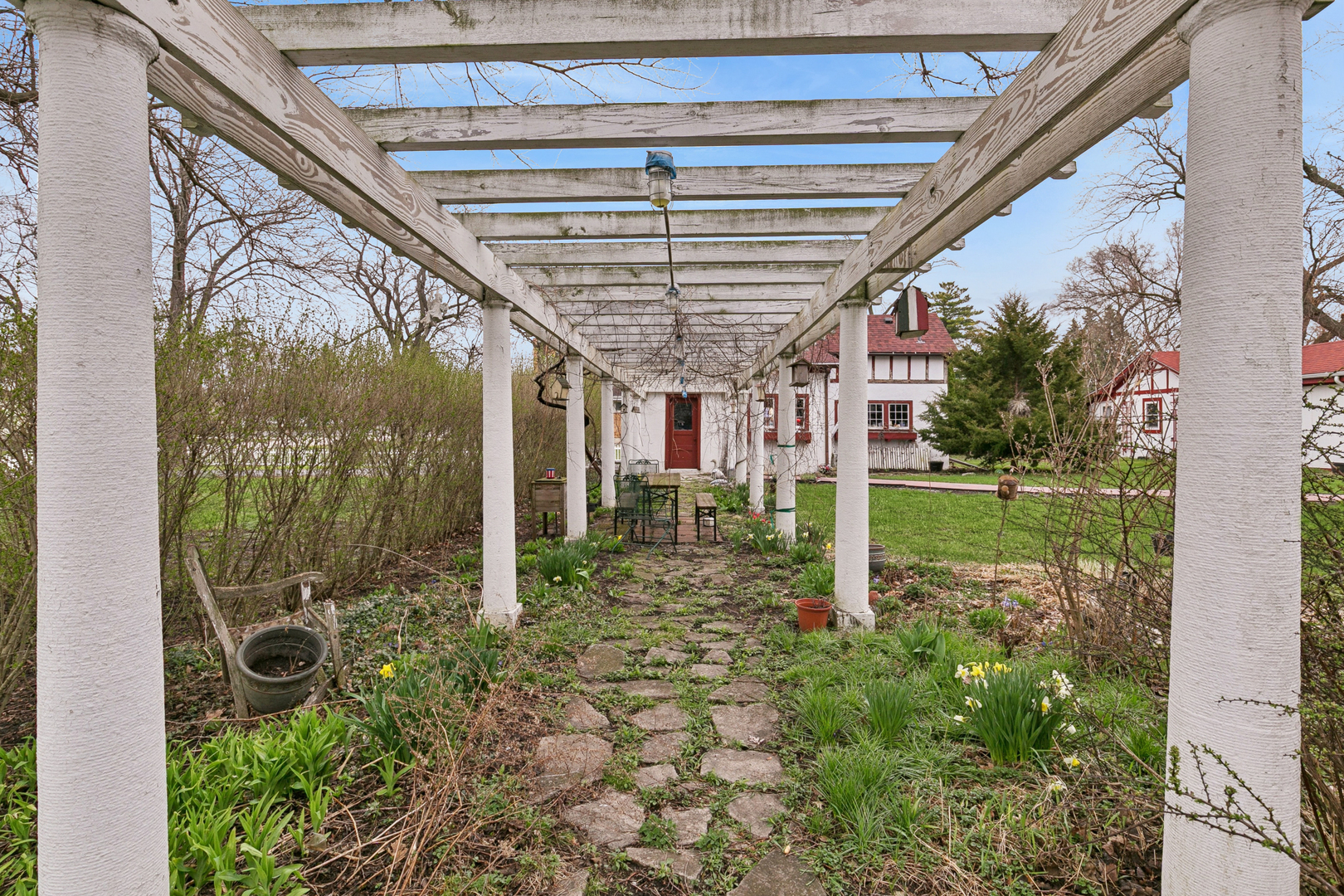 main property photo 33