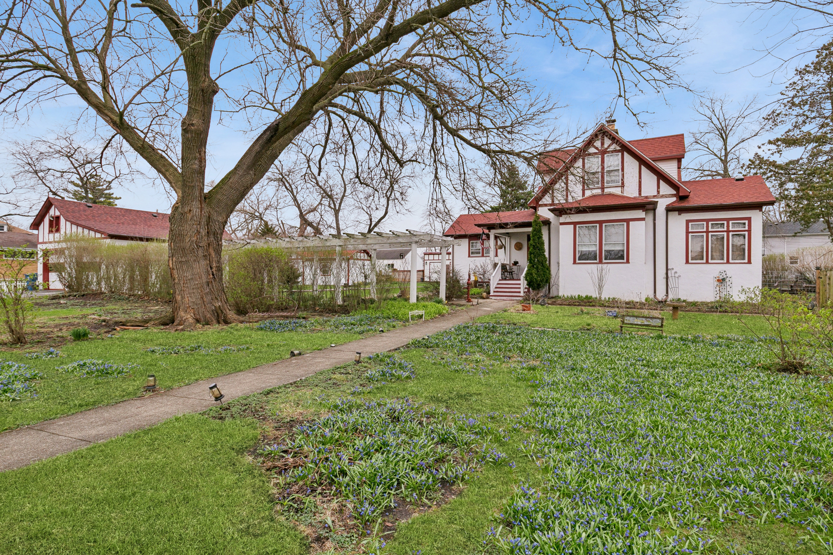 main property photo 34