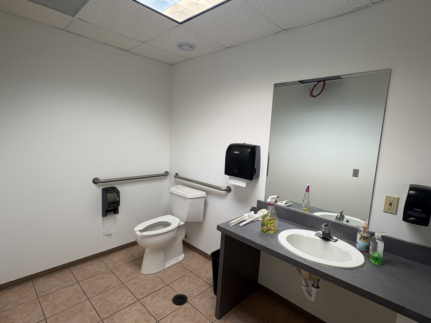 main property photo 11