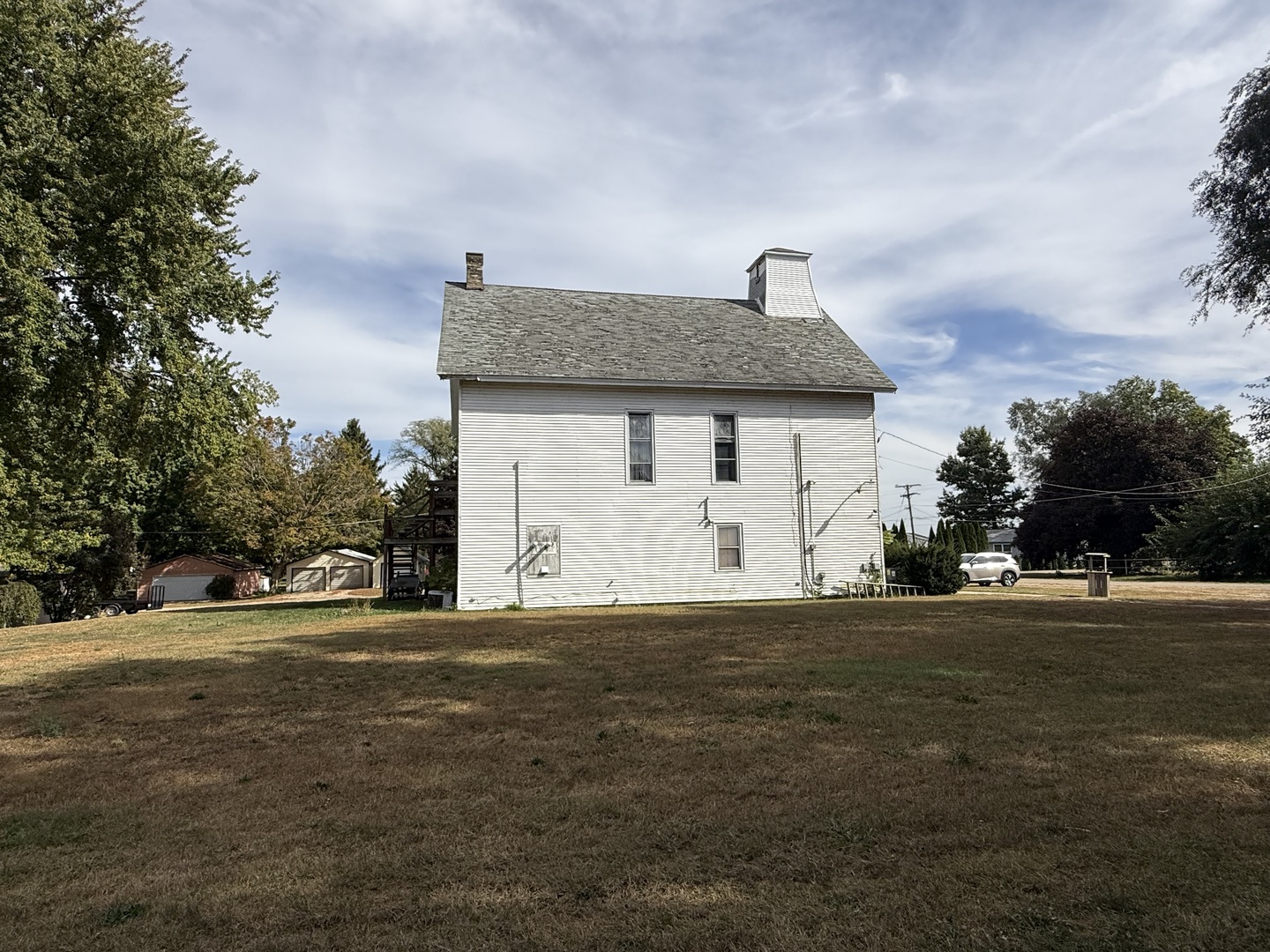 main property photo 8