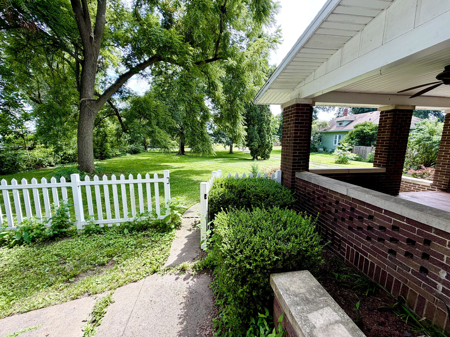main property photo 35