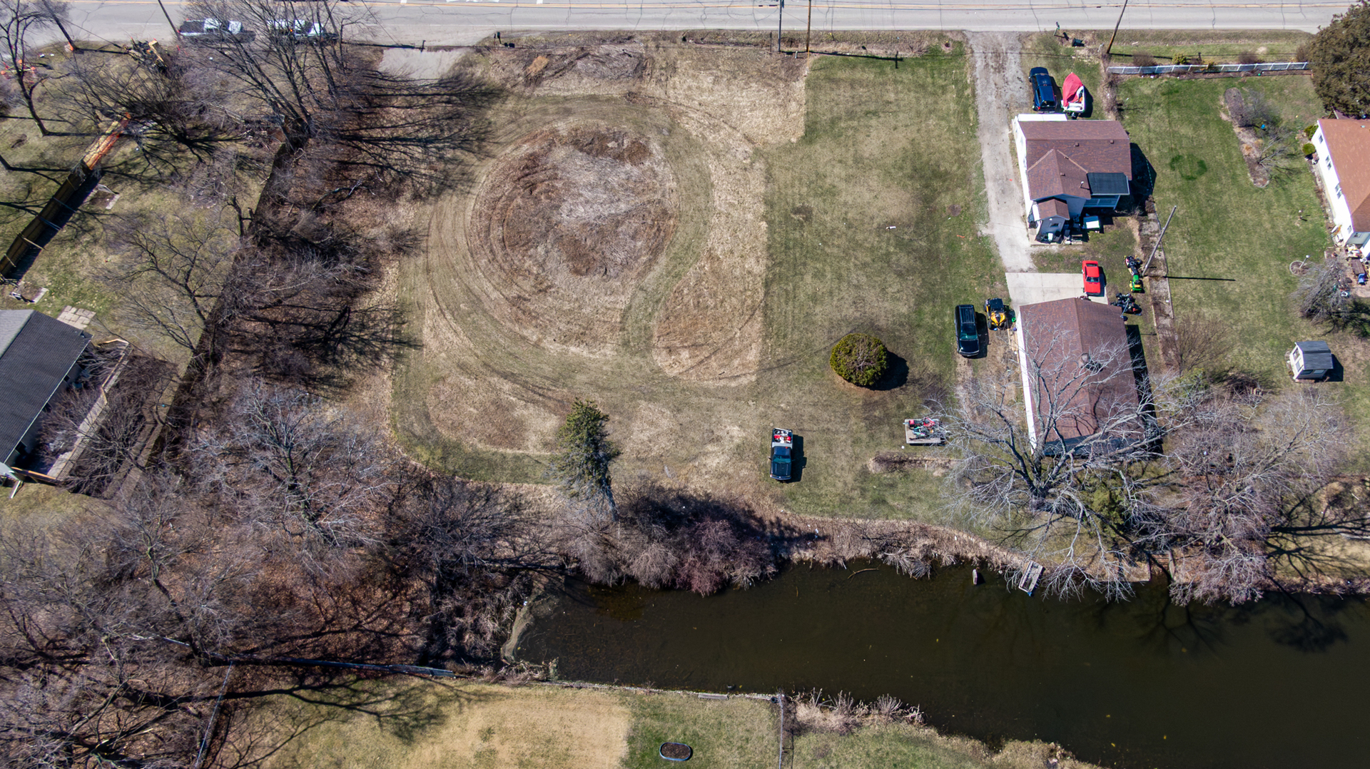 main property photo 3