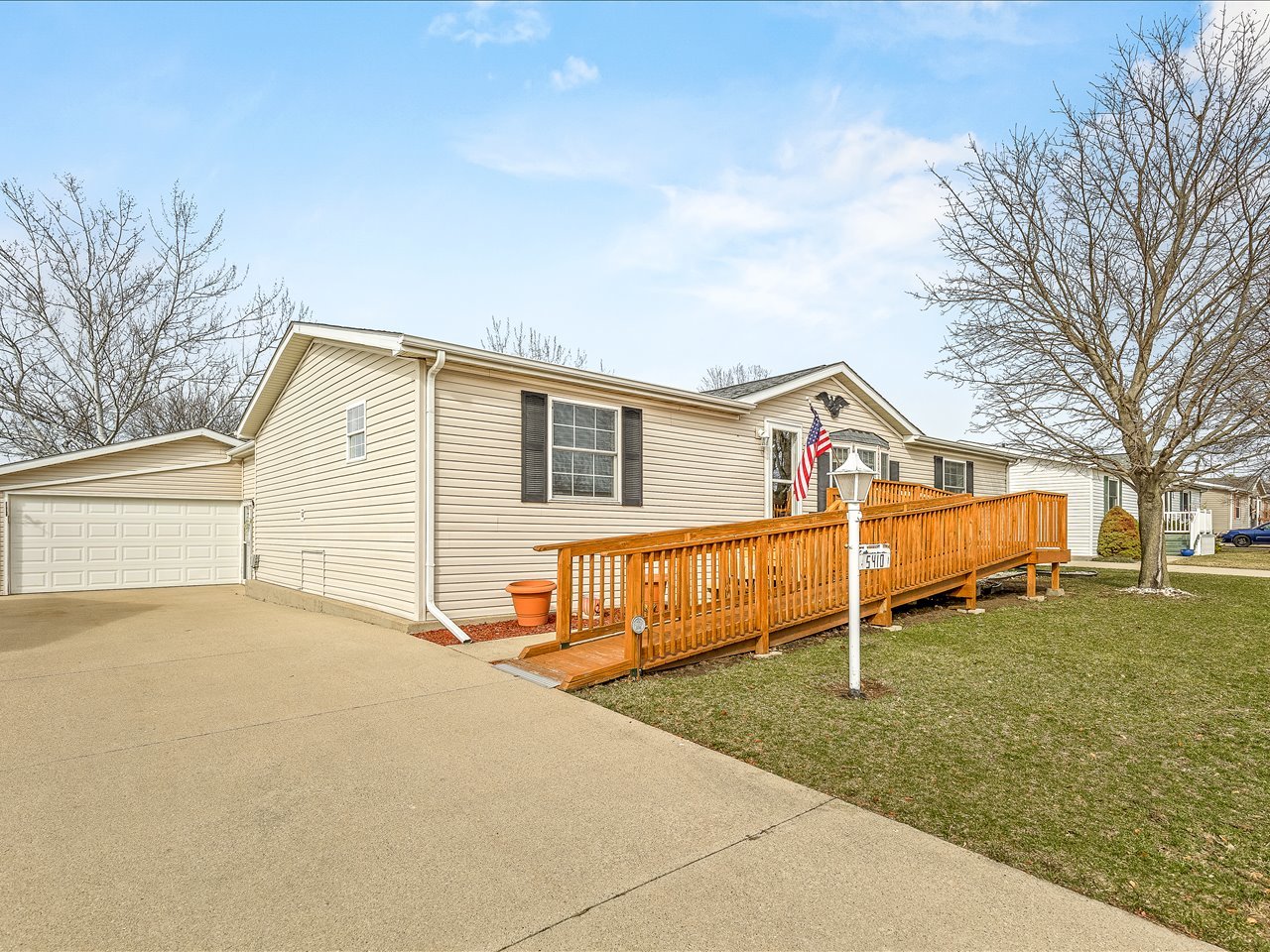 main property photo 46