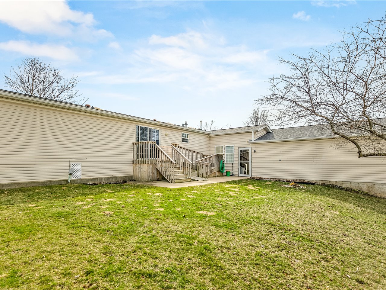 main property photo 74