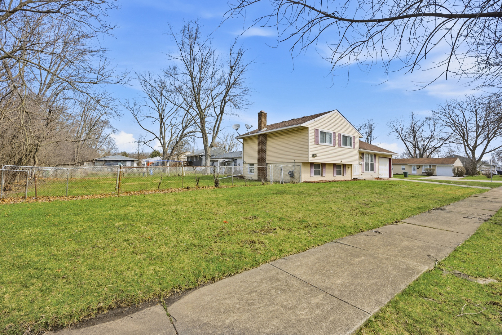 main property photo 1