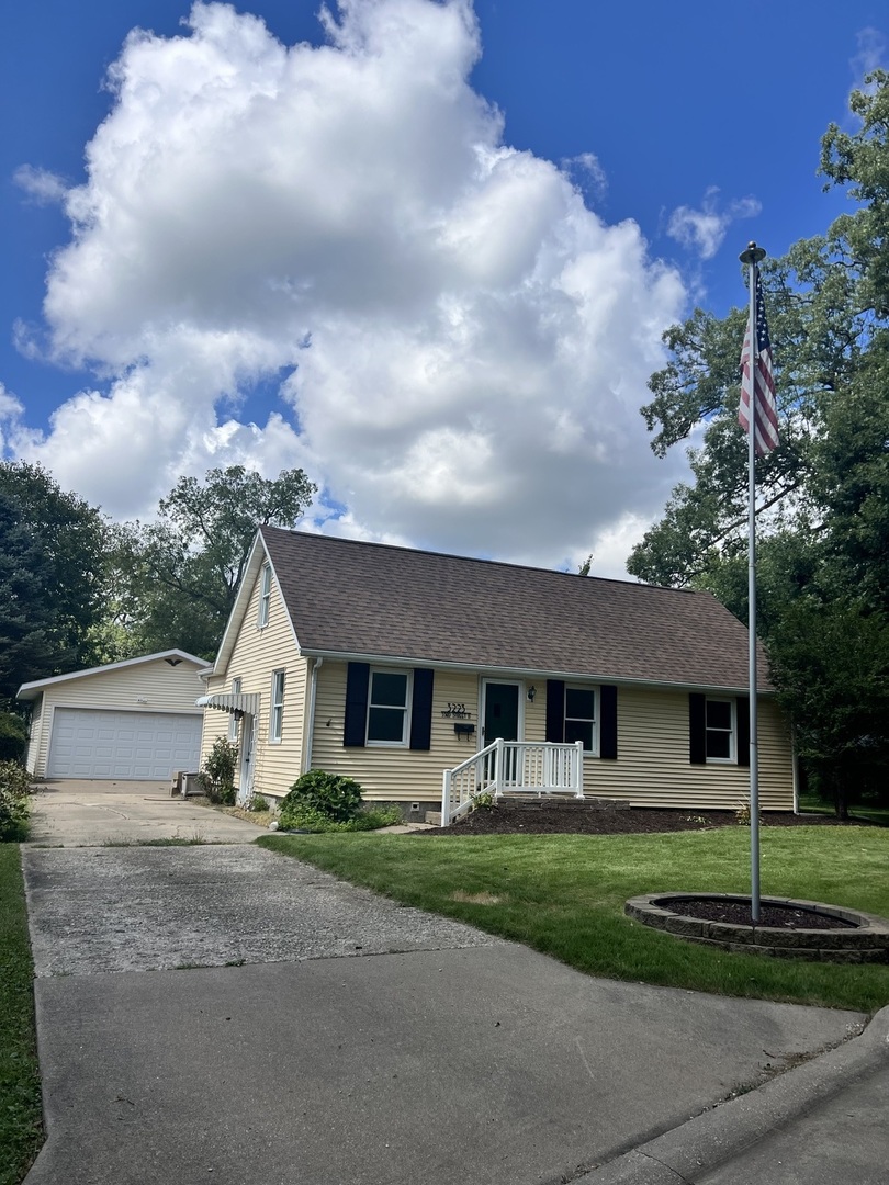 main property photo 35