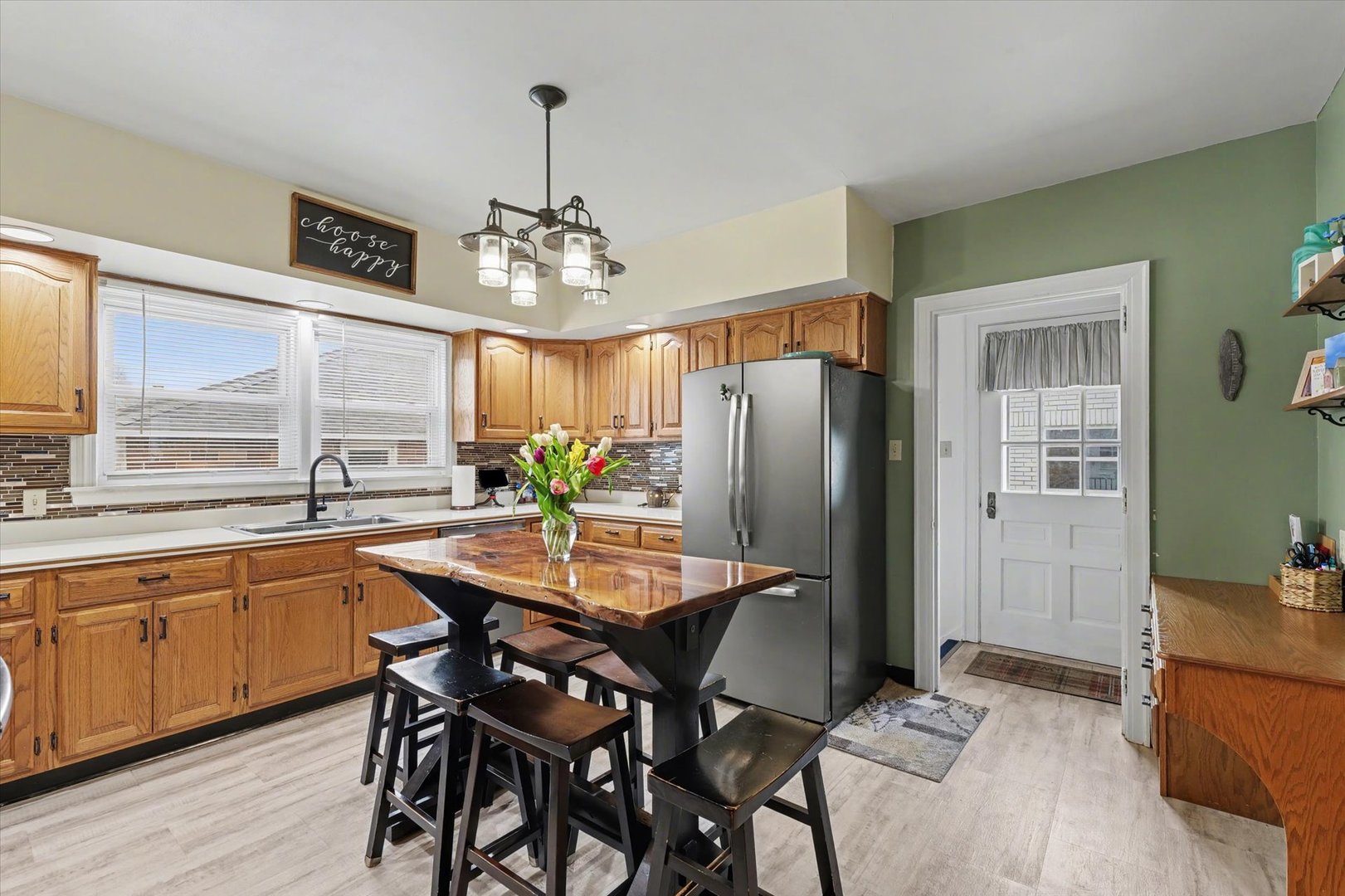 main property photo 15