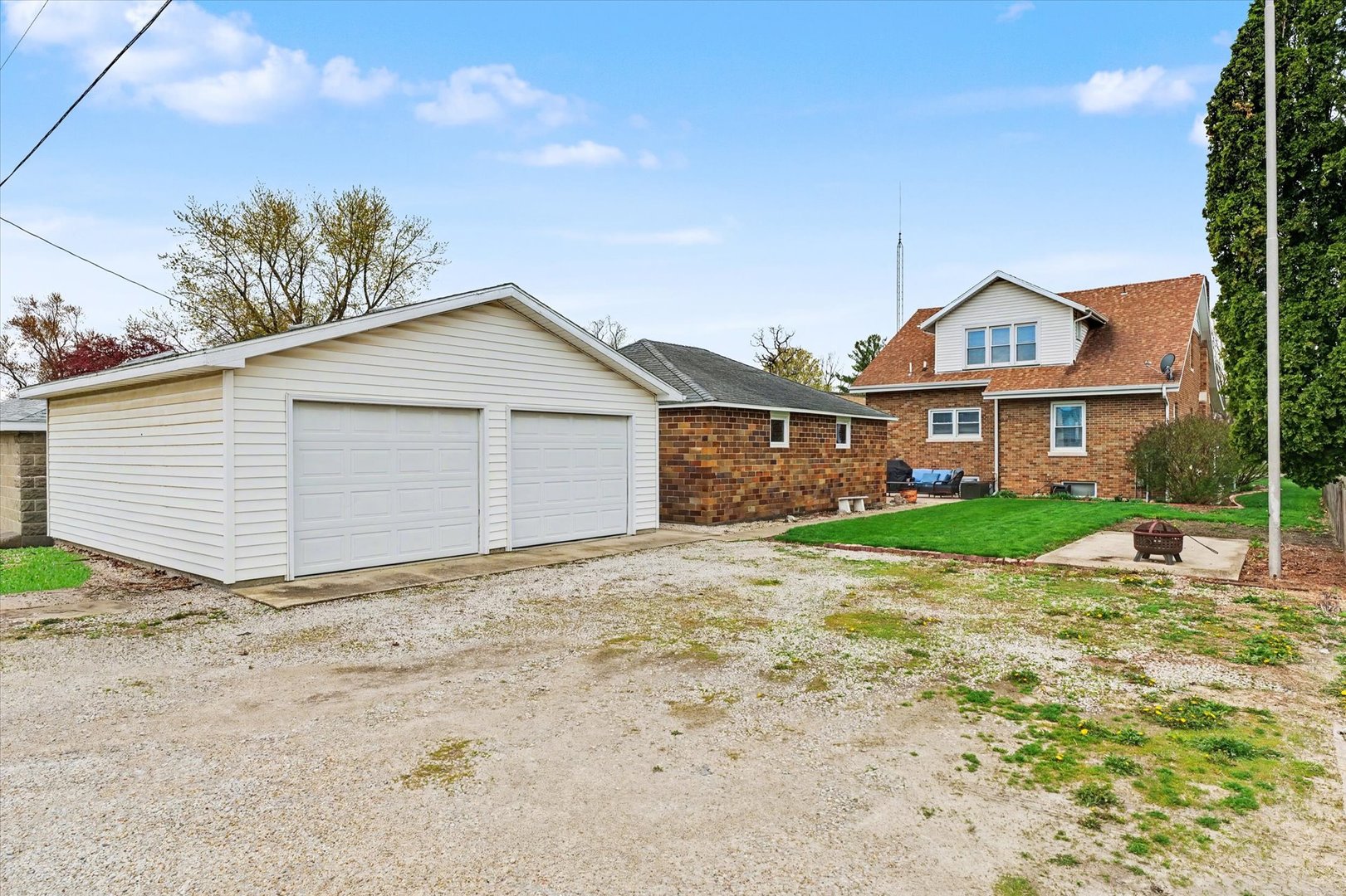 main property photo 47