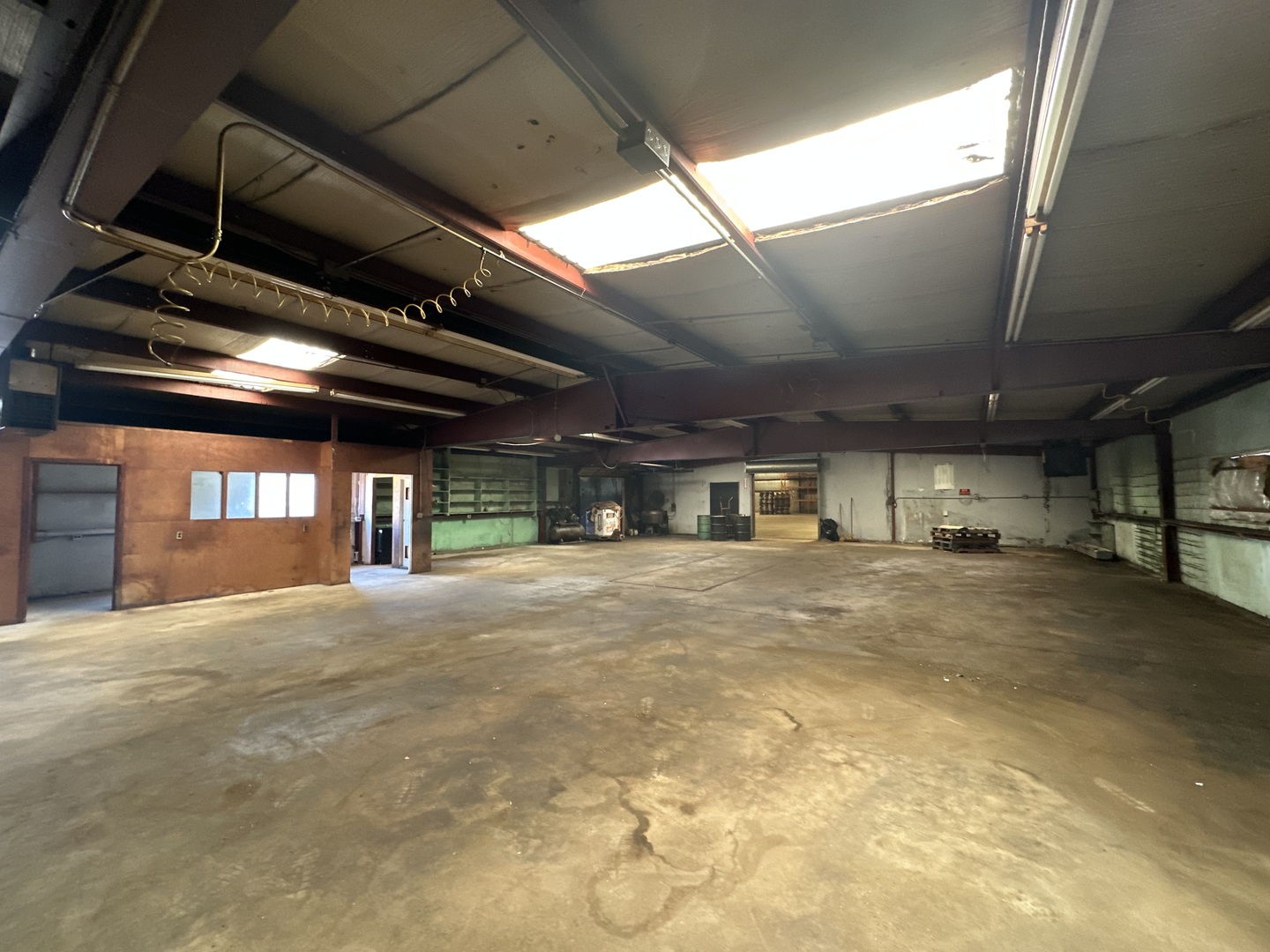 main property photo 27