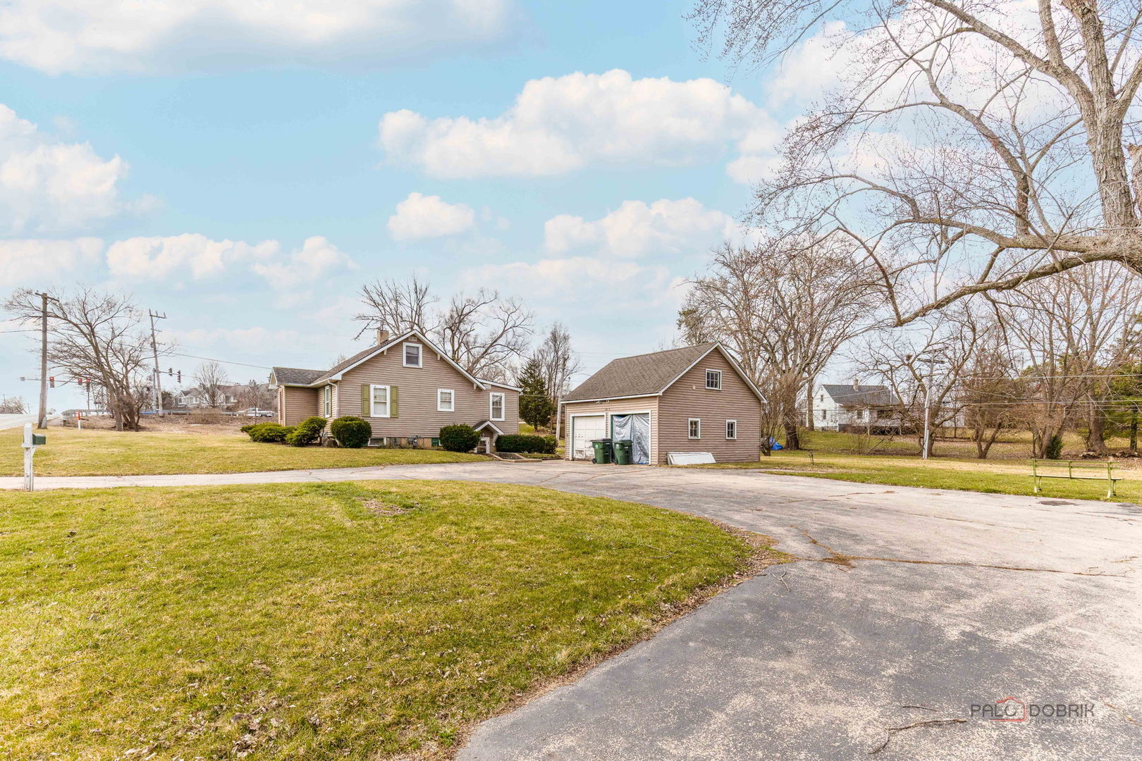 main property photo 30