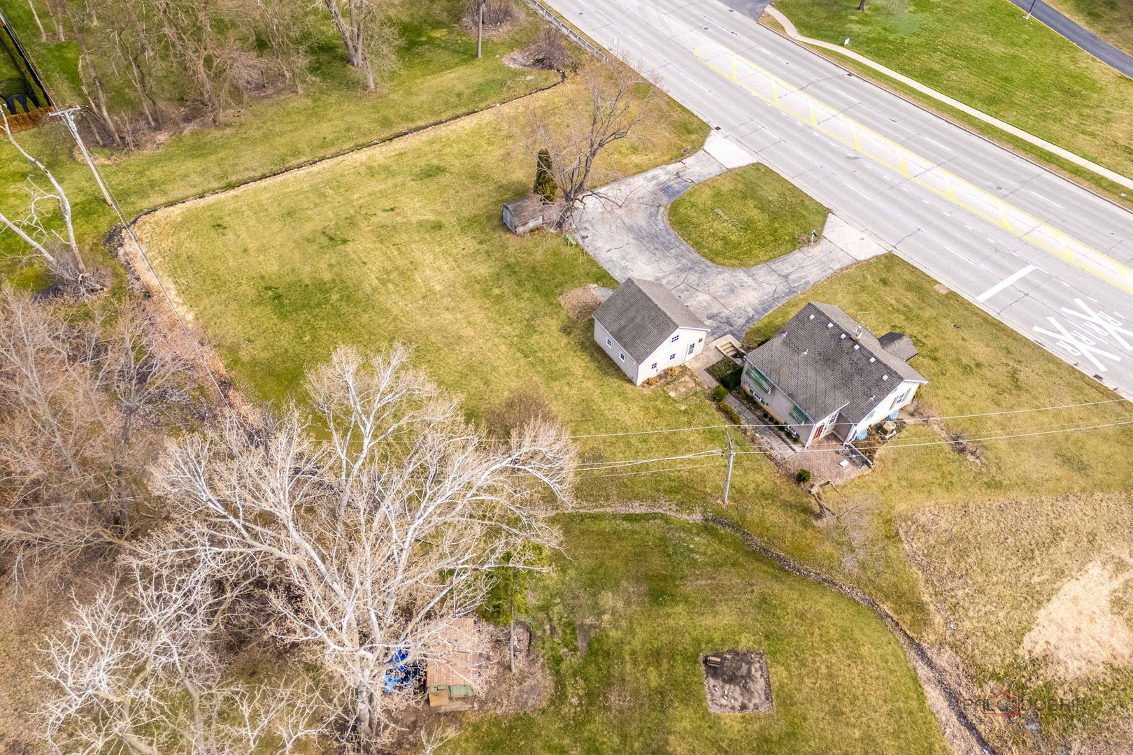 main property photo 36