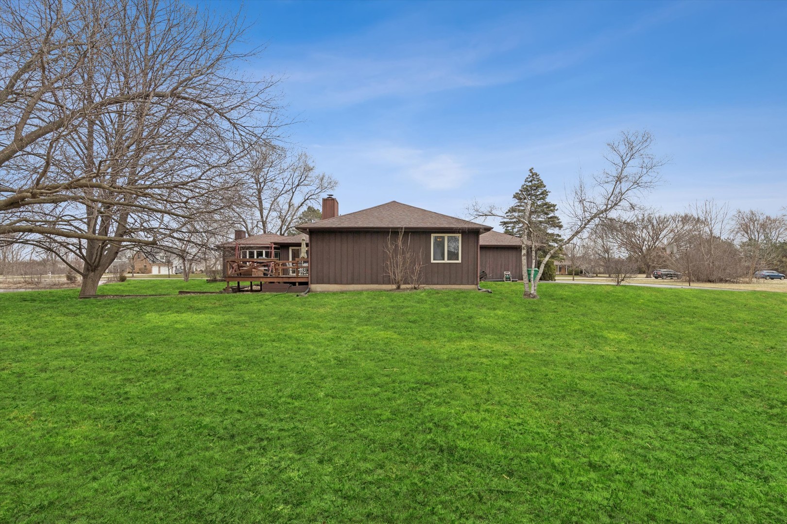 main property photo 40