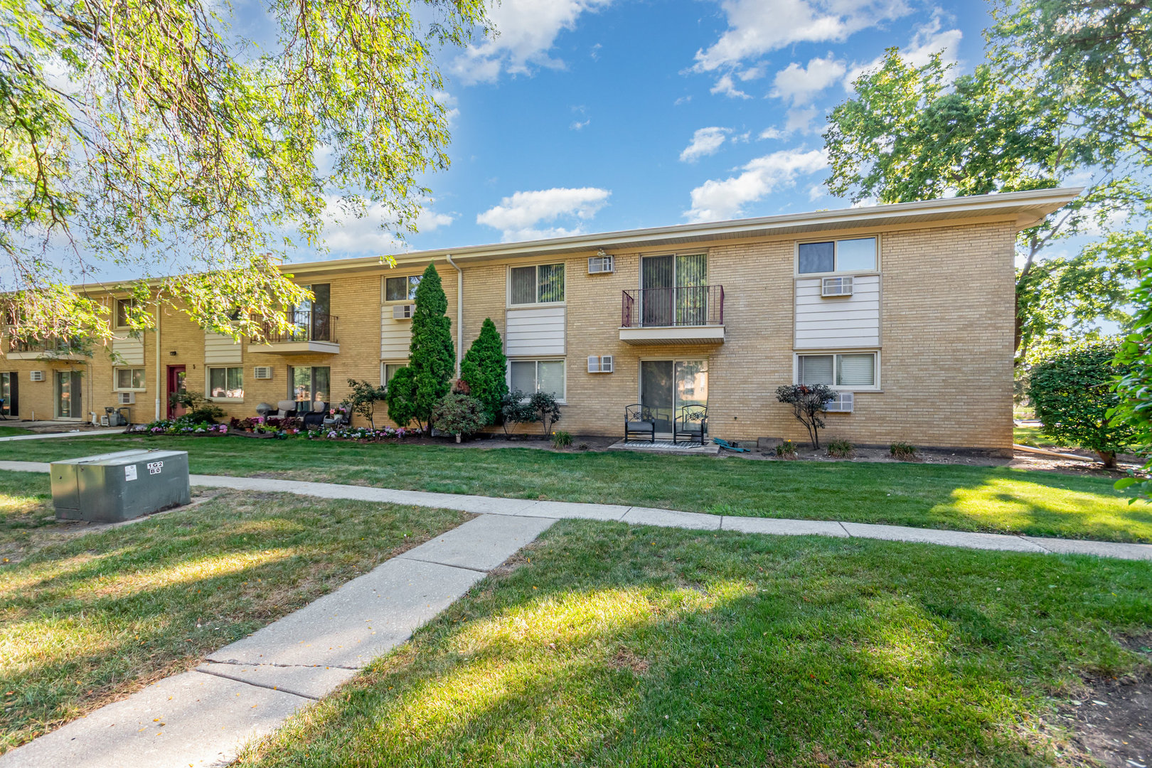 main property photo 14