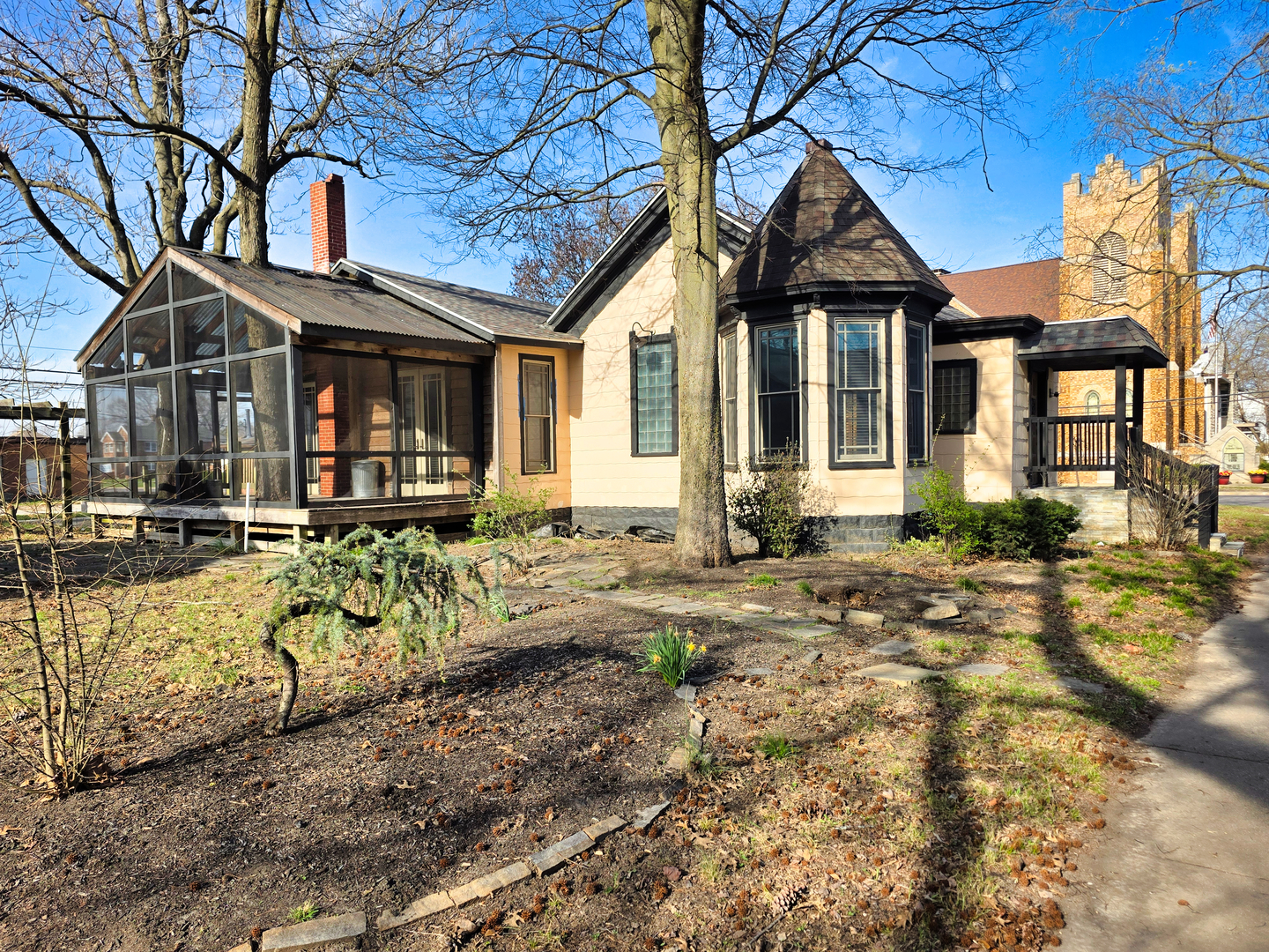 main property photo 76