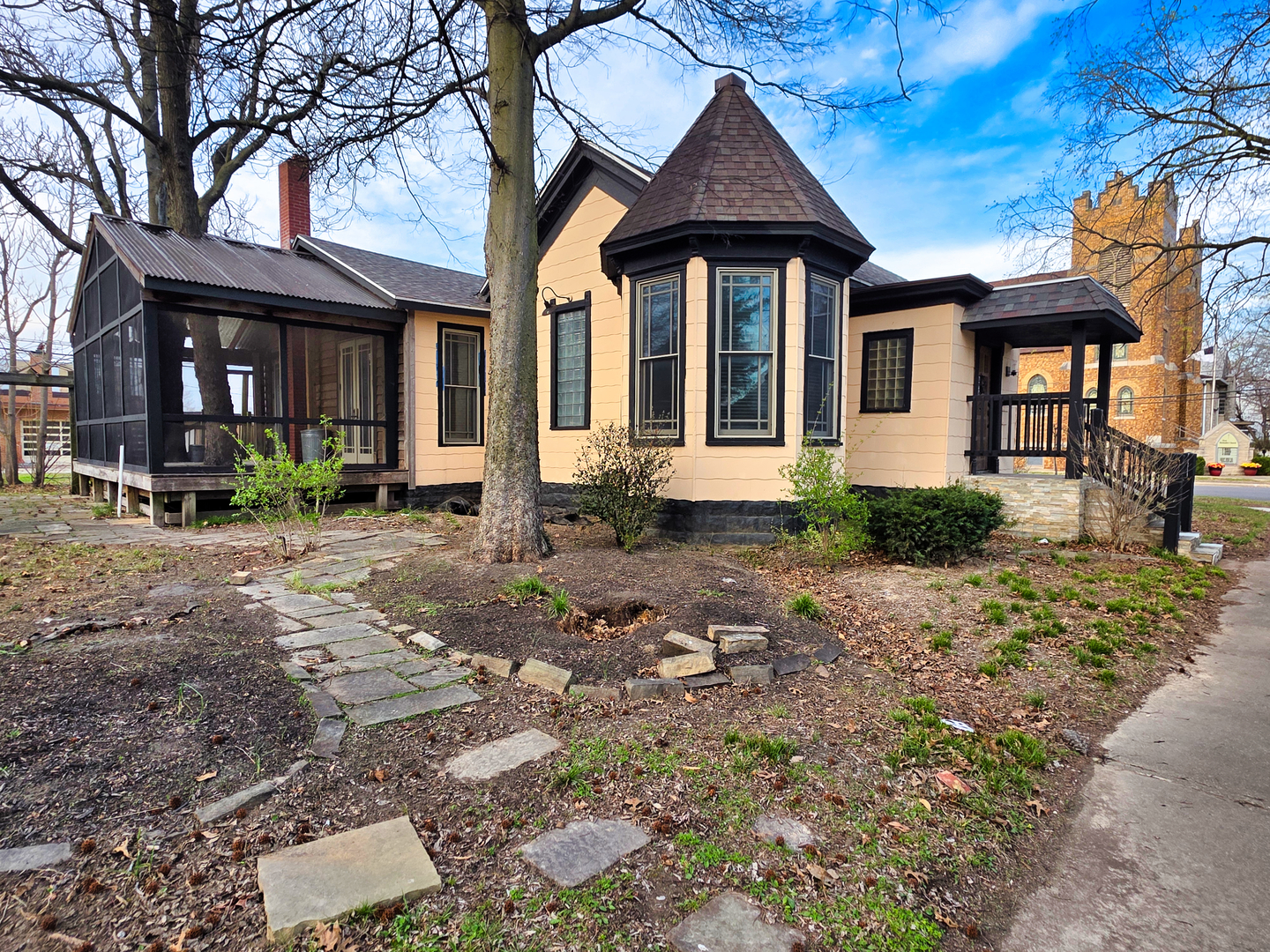 main property photo 99