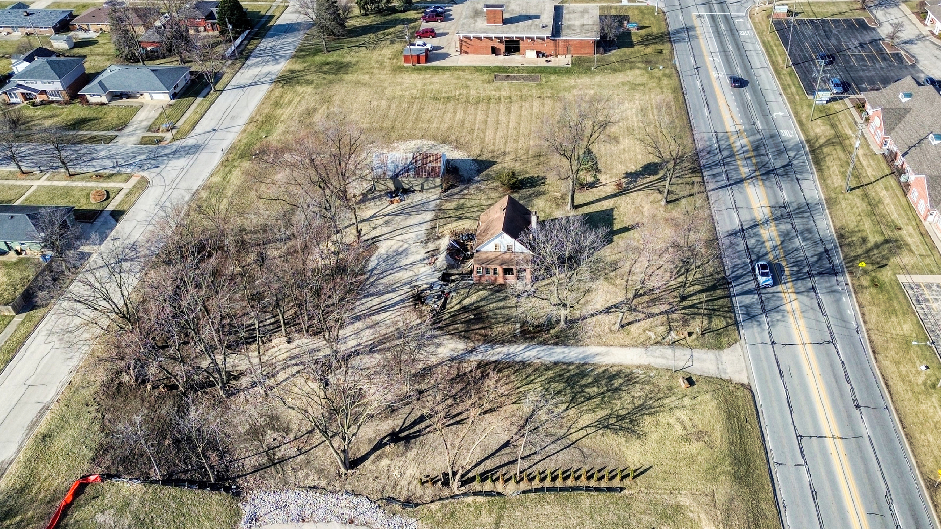 main property photo 10