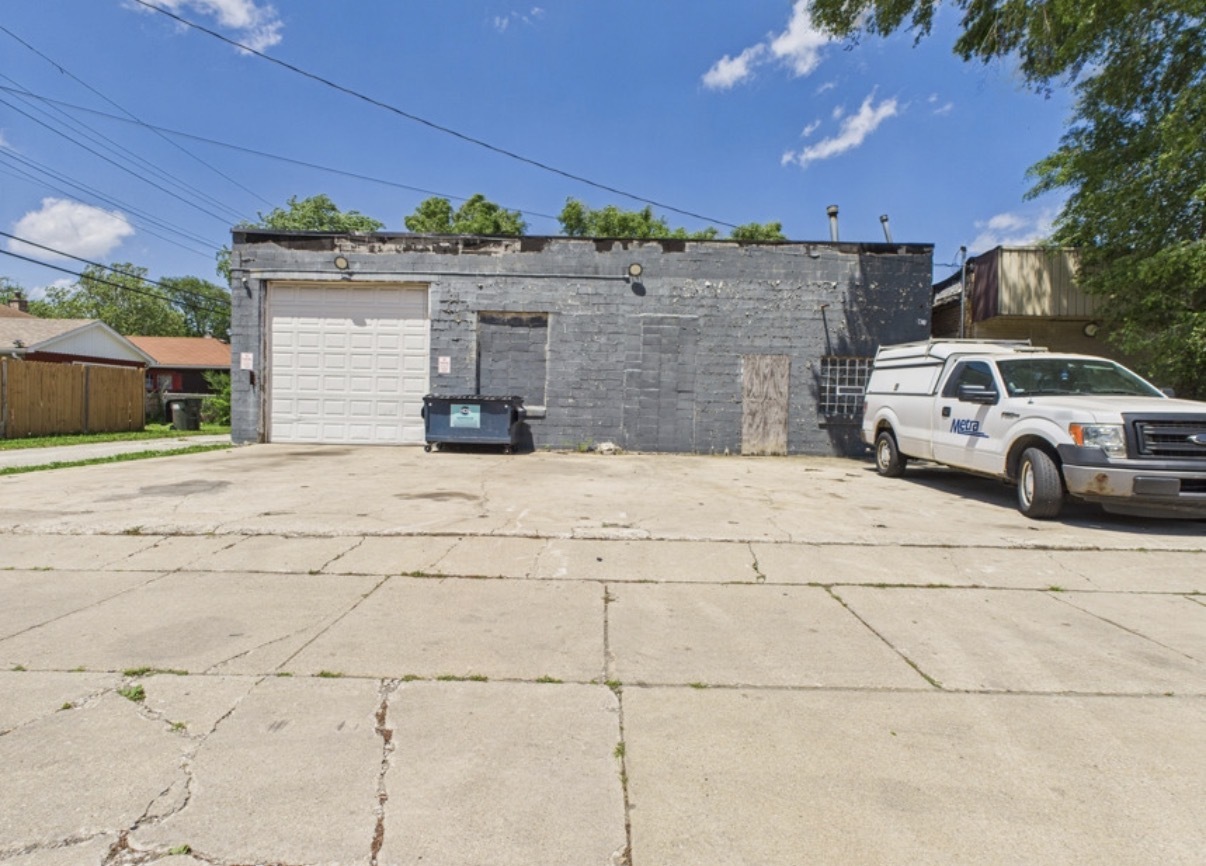 main property photo 6