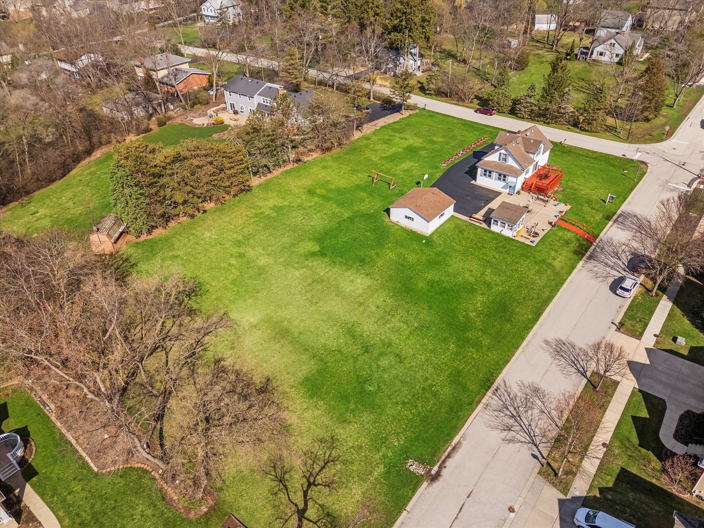 main property photo 3