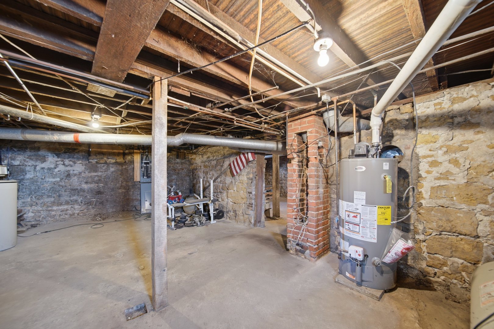 main property photo 32