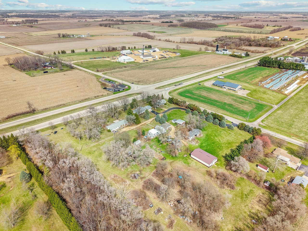 main property photo 35