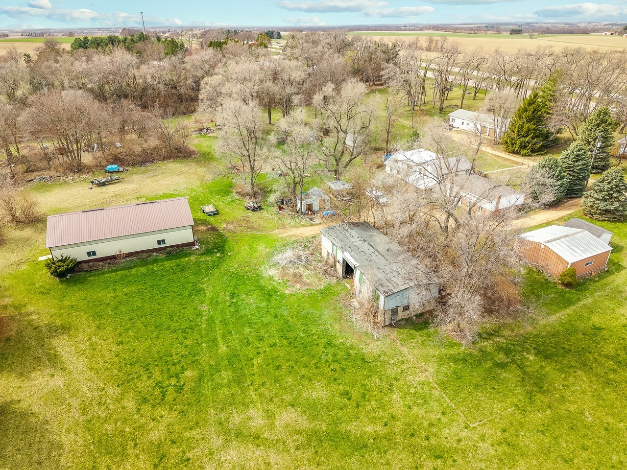 main property photo 42