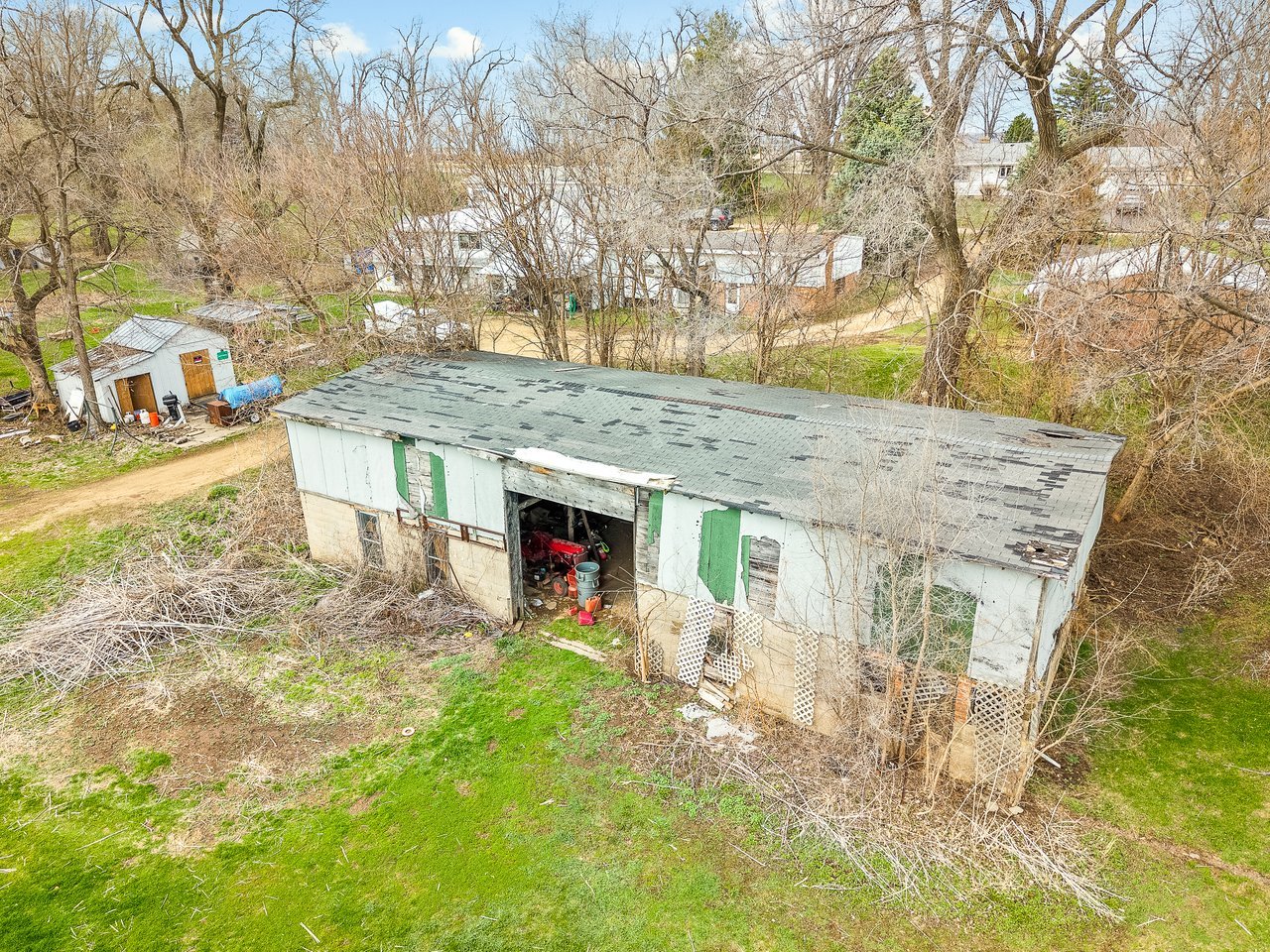 main property photo 49