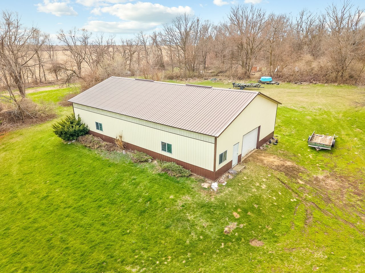 main property photo 50