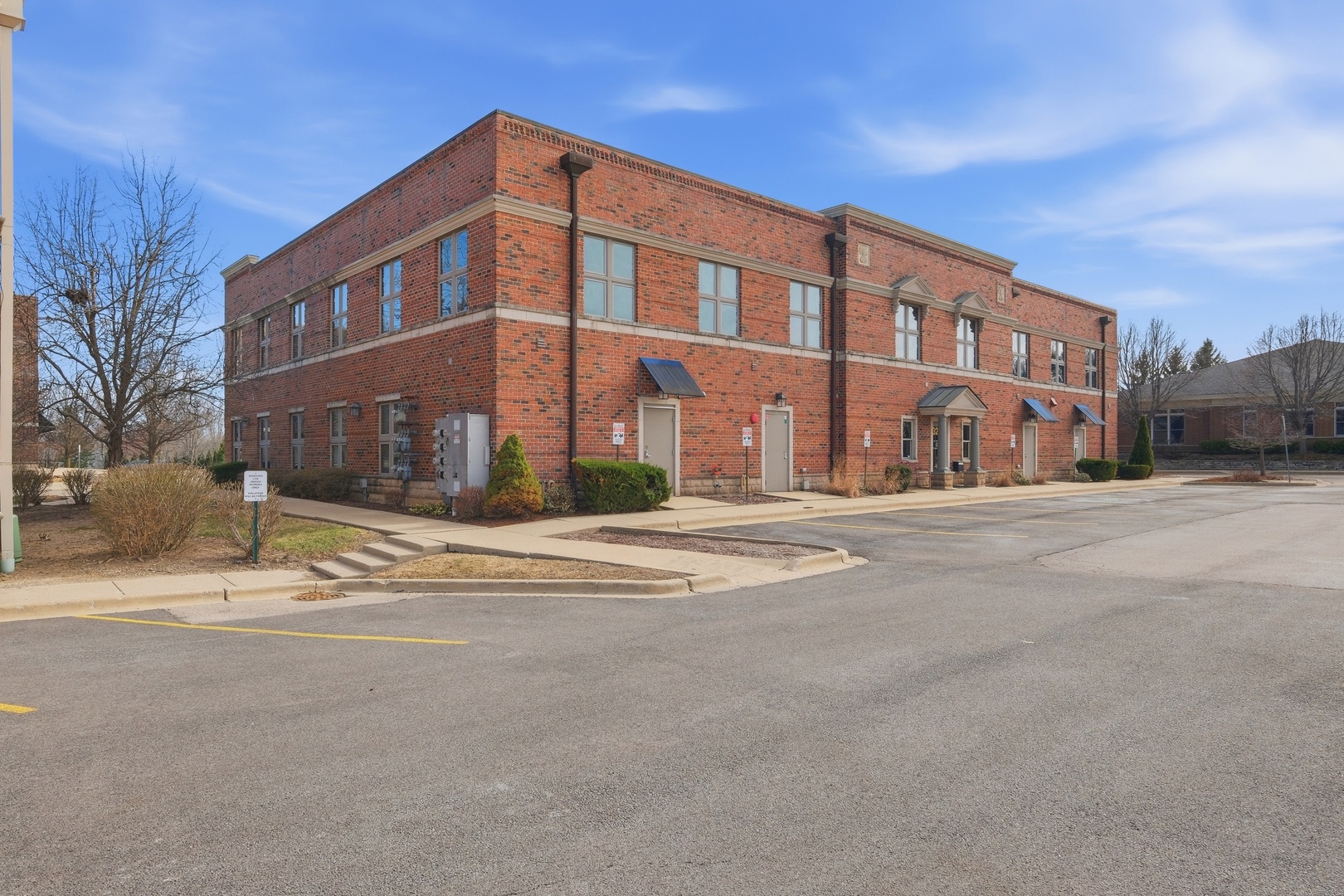 main property photo 41
