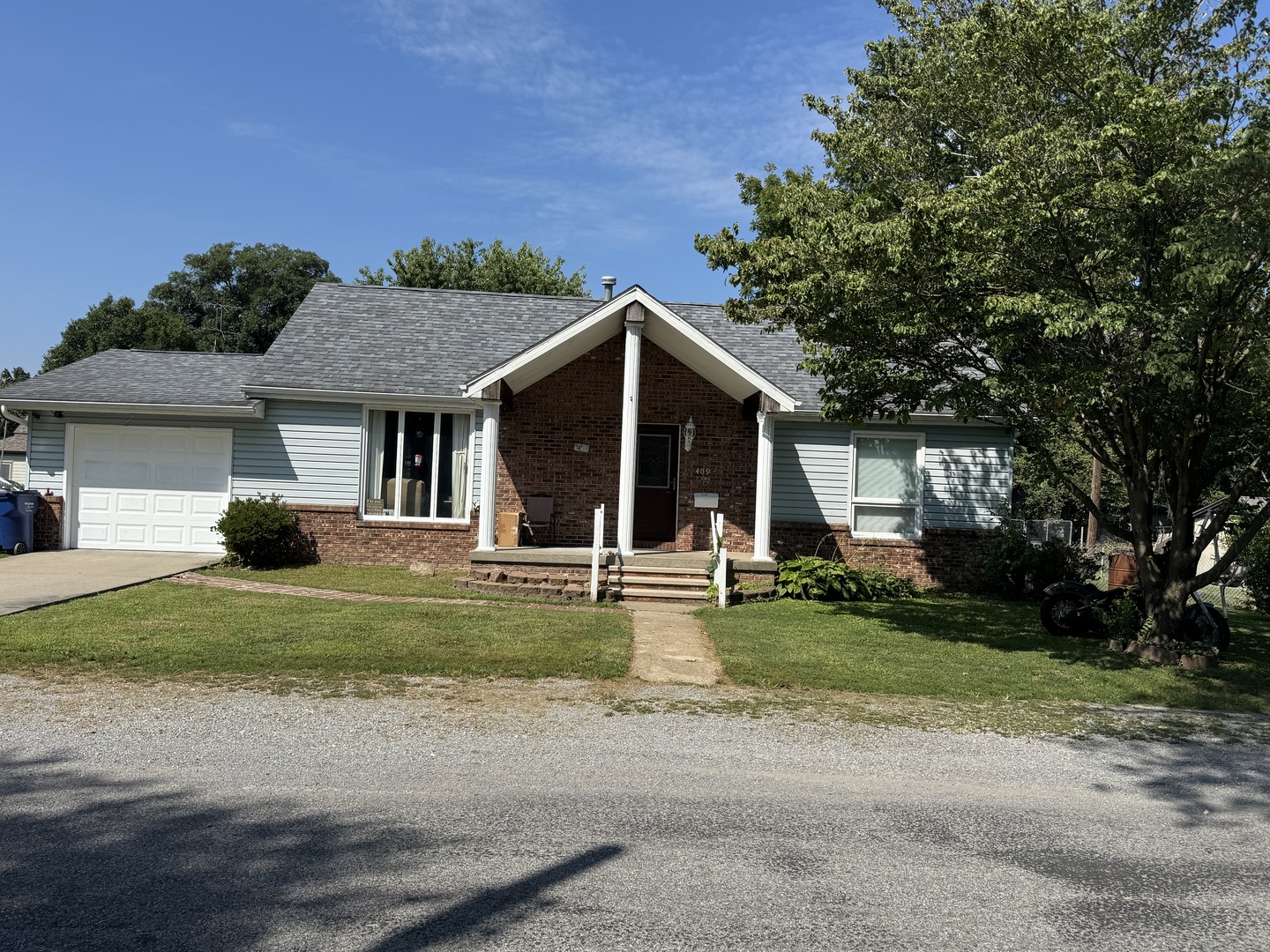 main property photo 1