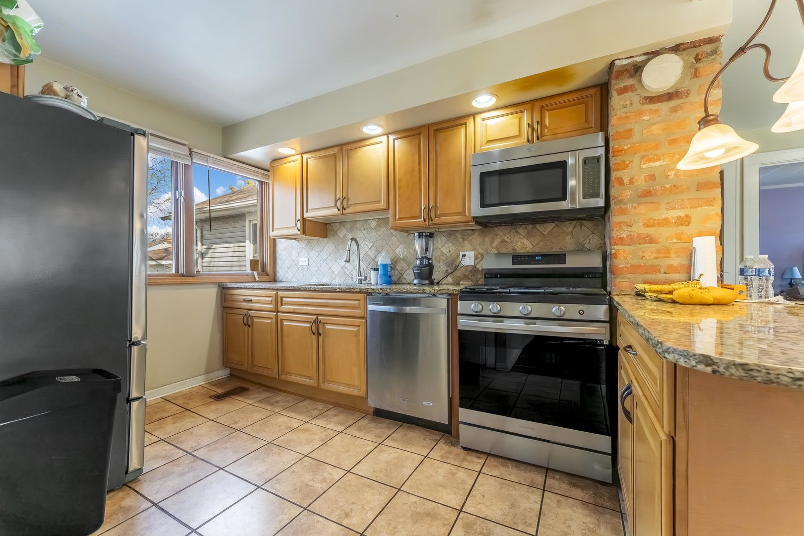 main property photo 8