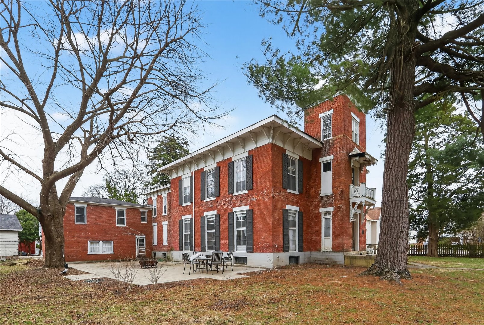 main property photo 47