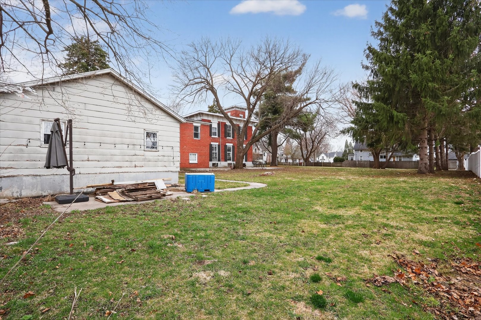 main property photo 48