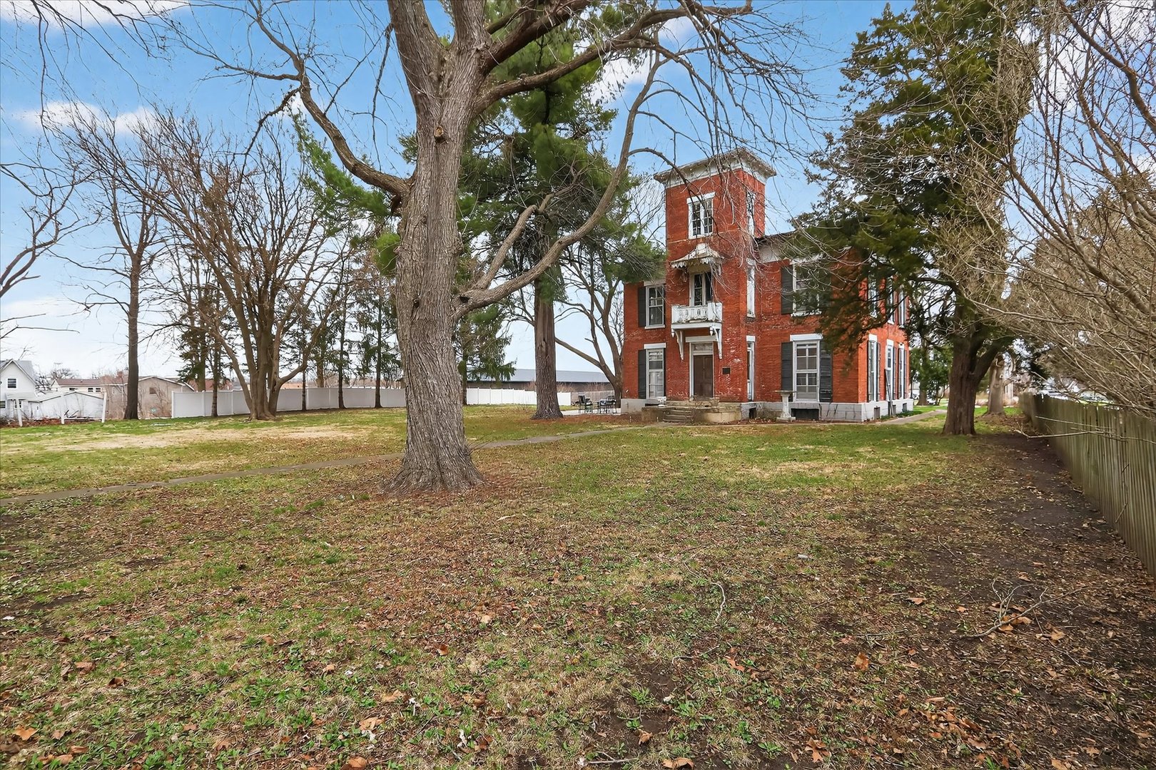 main property photo 49