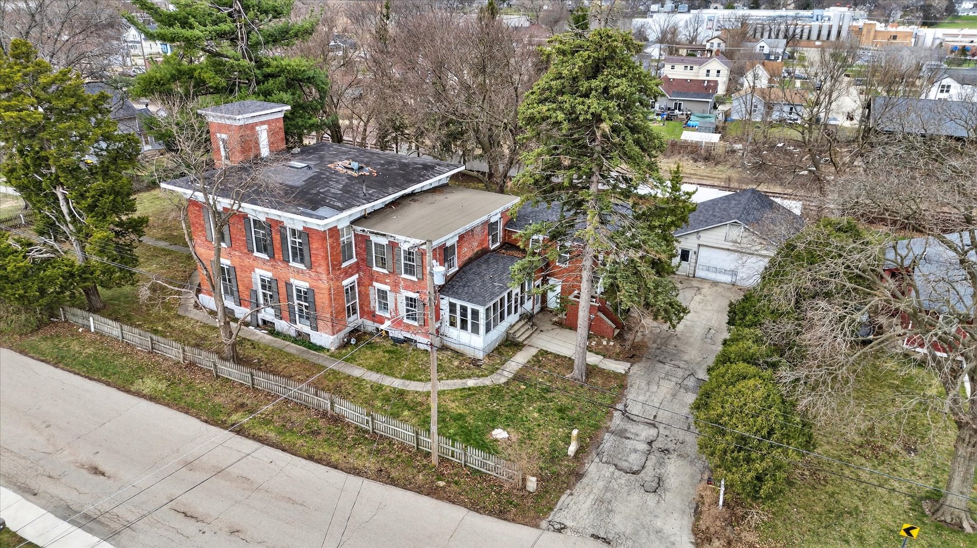 main property photo 56