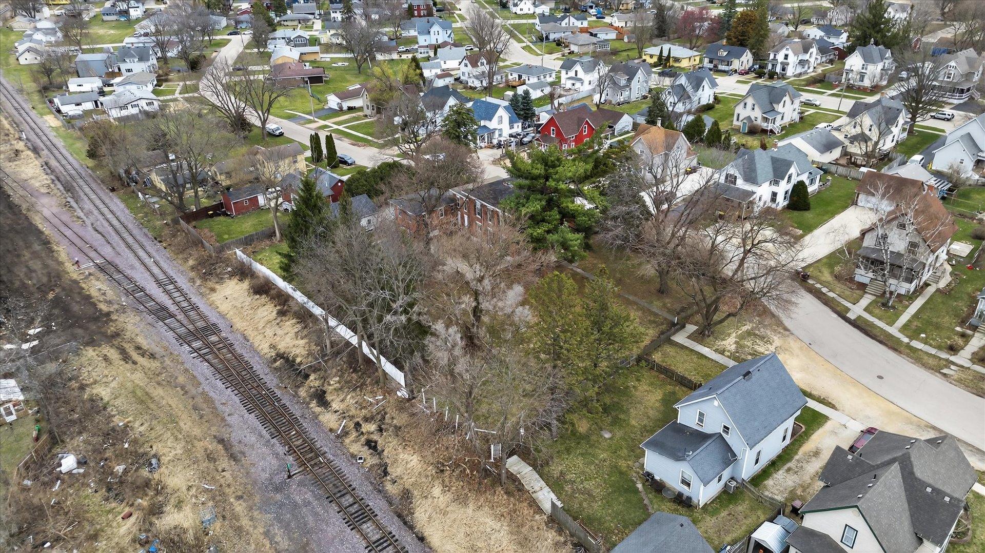 main property photo 59