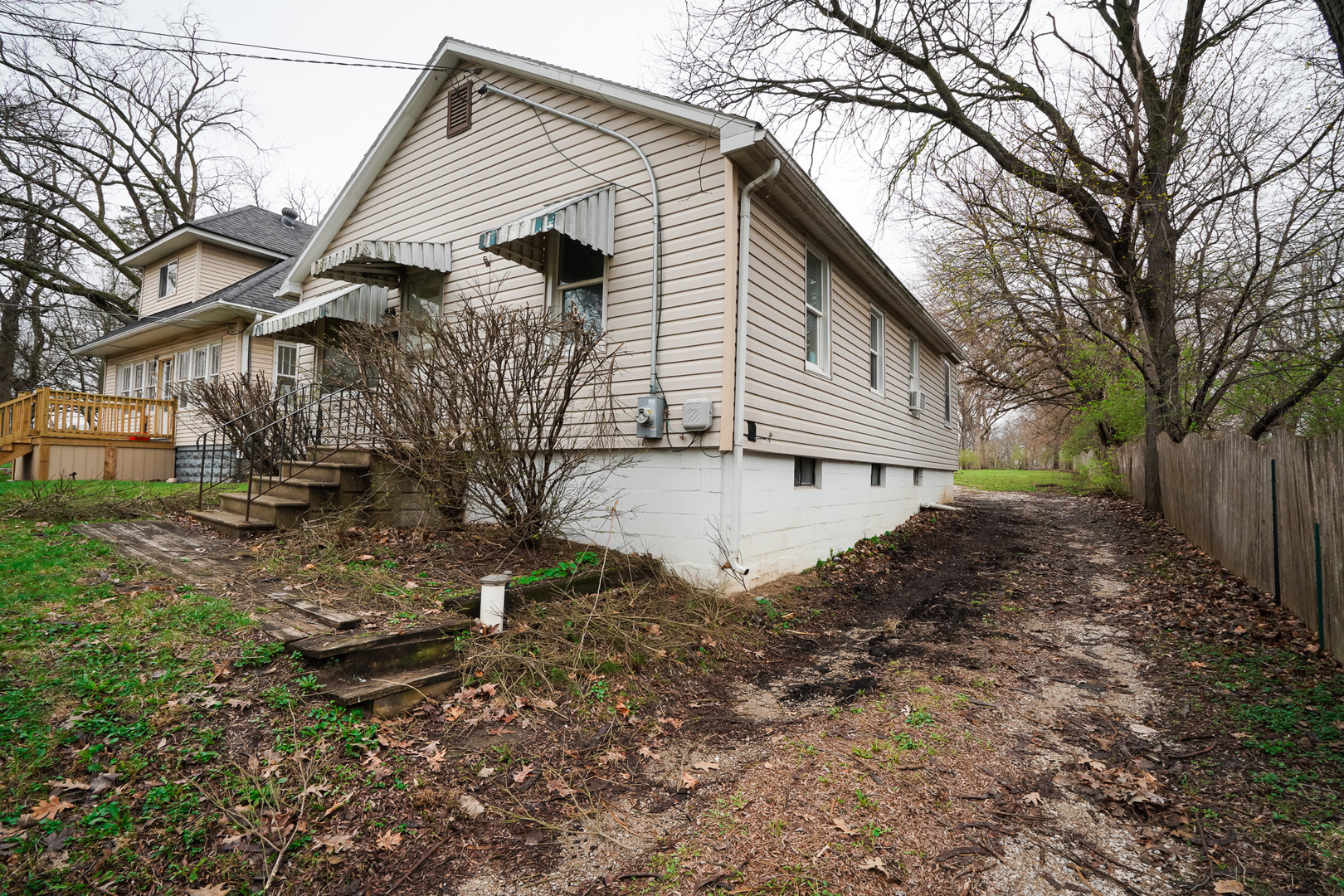 main property photo 36