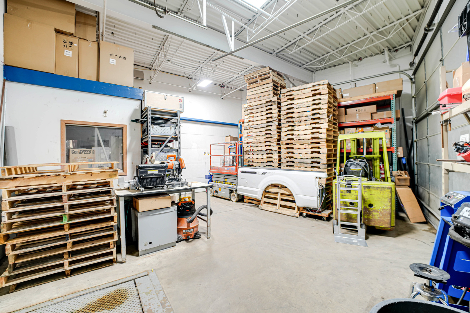 main property photo 26