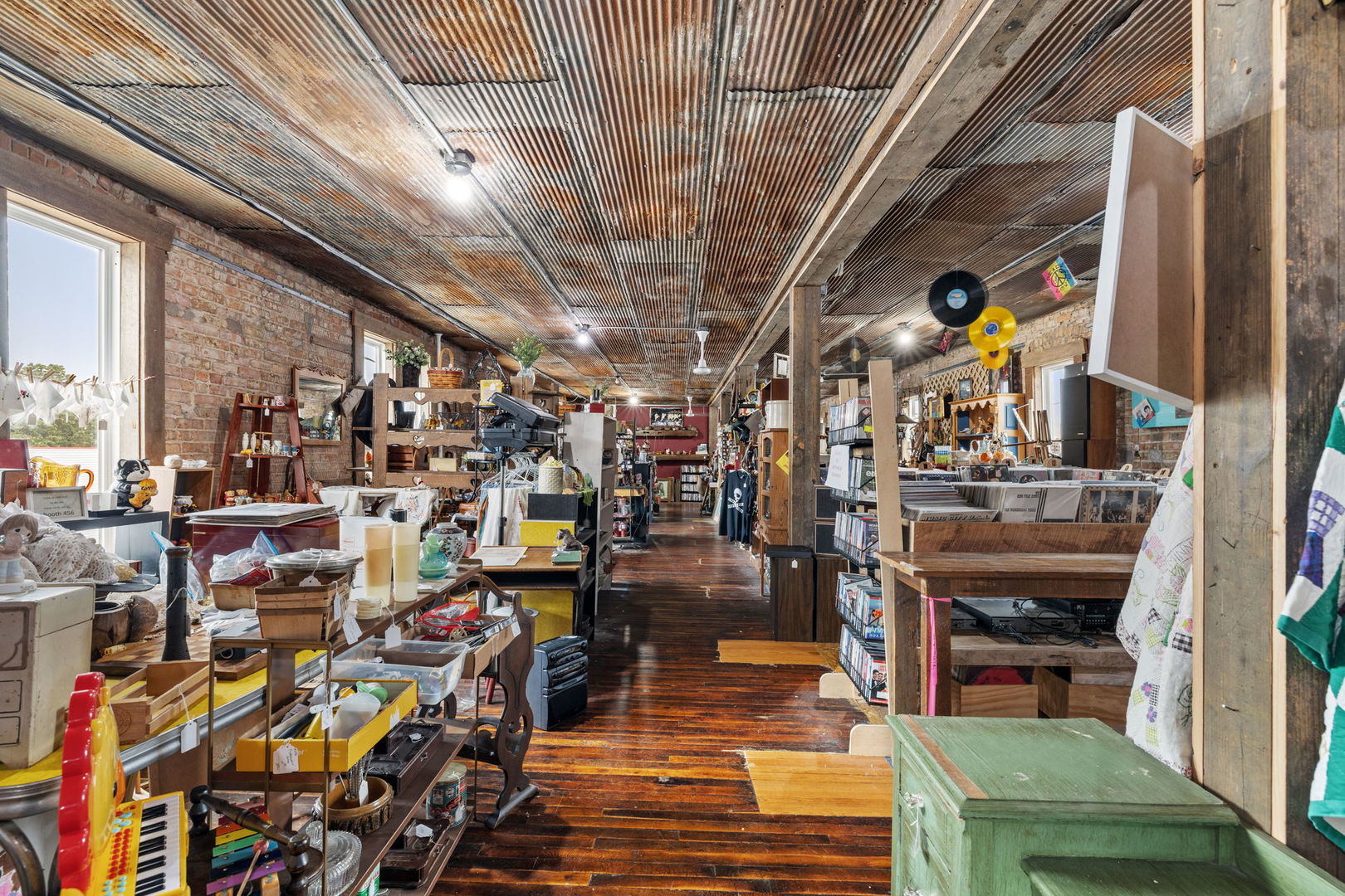 main property photo 10