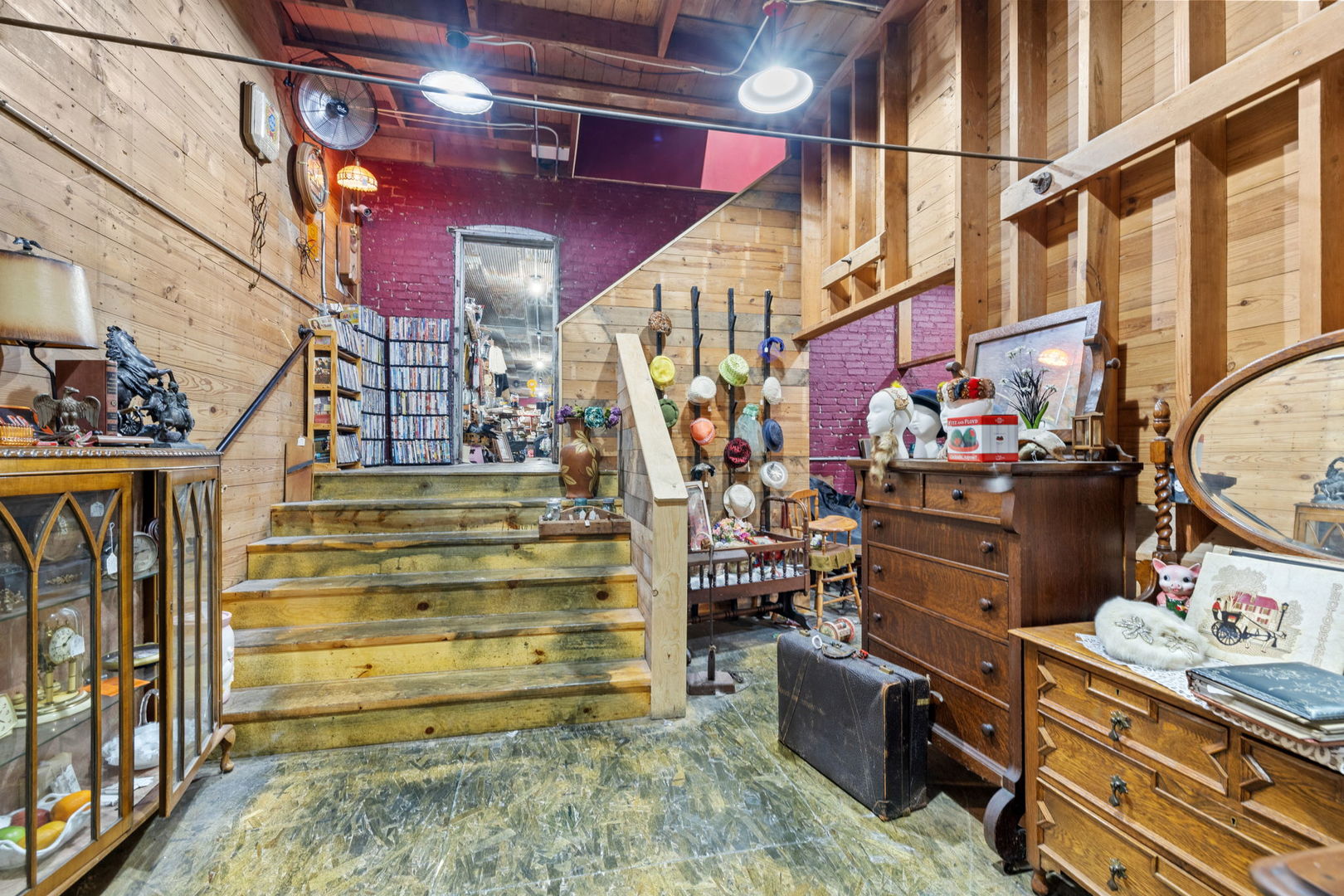 main property photo 12