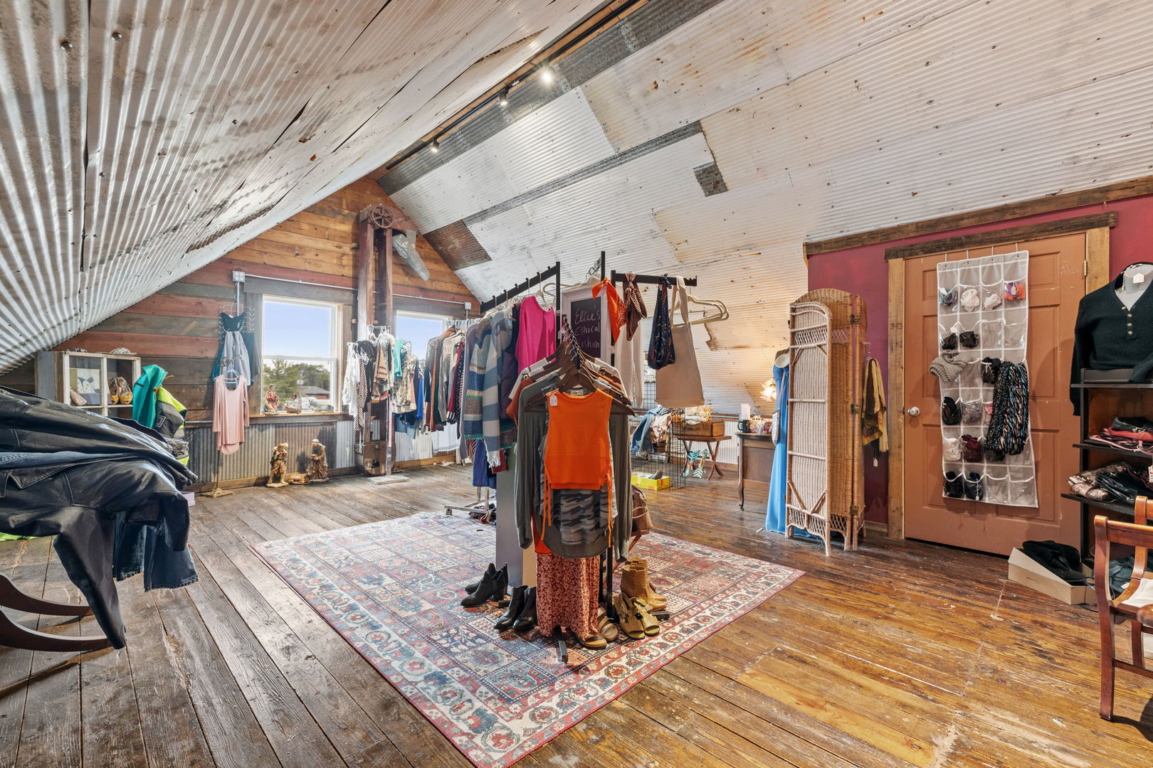 main property photo 15