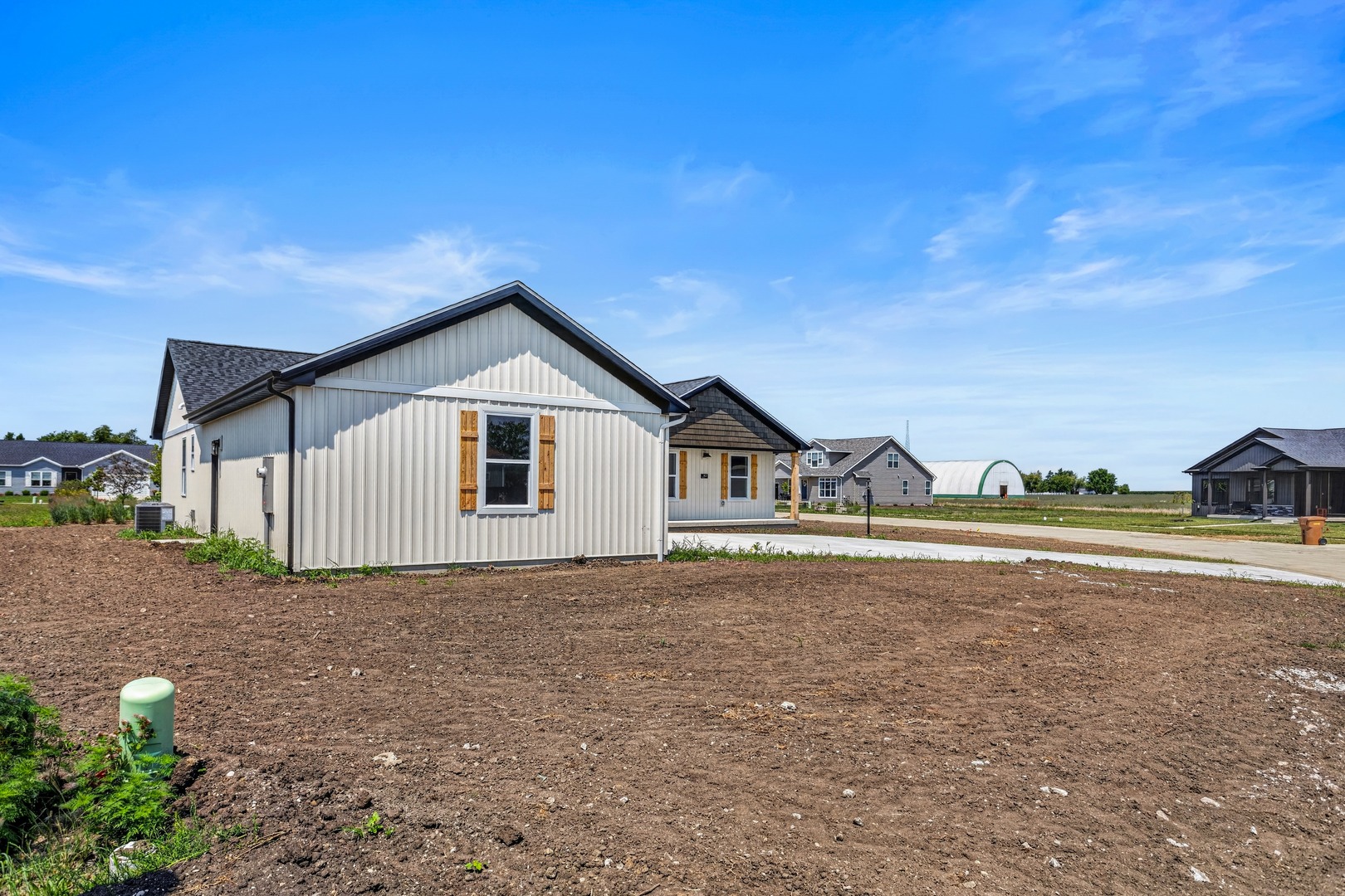 main property photo 31
